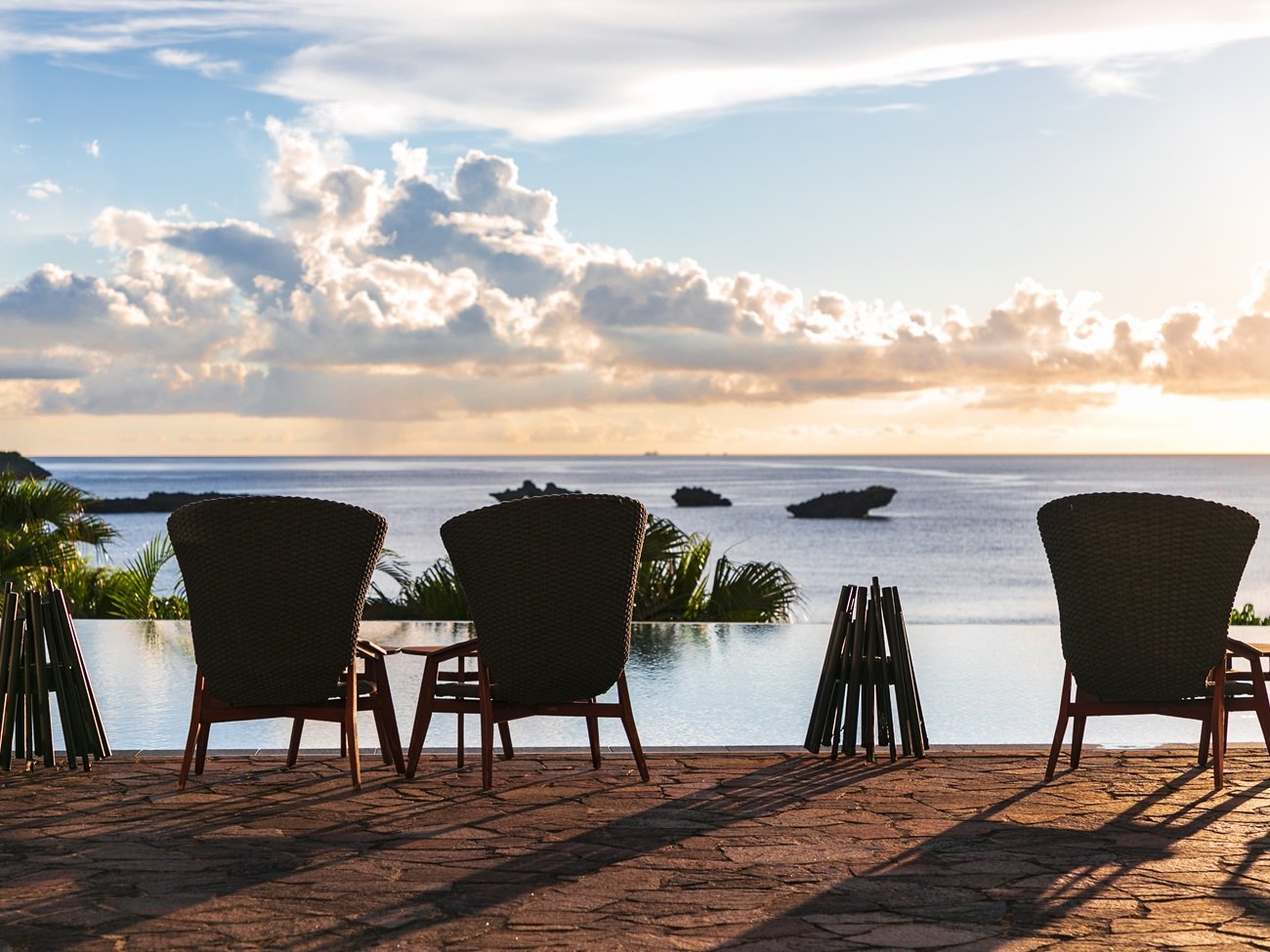 ���ʂɒ��ޗ[�������ʂ�[�Ă��ȂǁA���̏�Ȃ���������i���y���݂��������܂��B