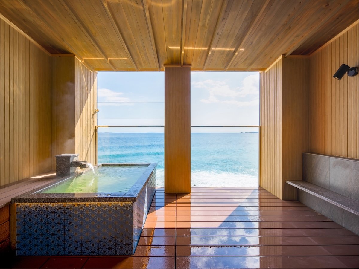 �ŏ�K�y�V�_���z�̘I�V���C