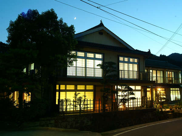 �����Ɩ����̋�ԂŐ��g�����ꂽ�΂���̐V�N�ȃJ�j������S�䂭�܂Łc��+�K