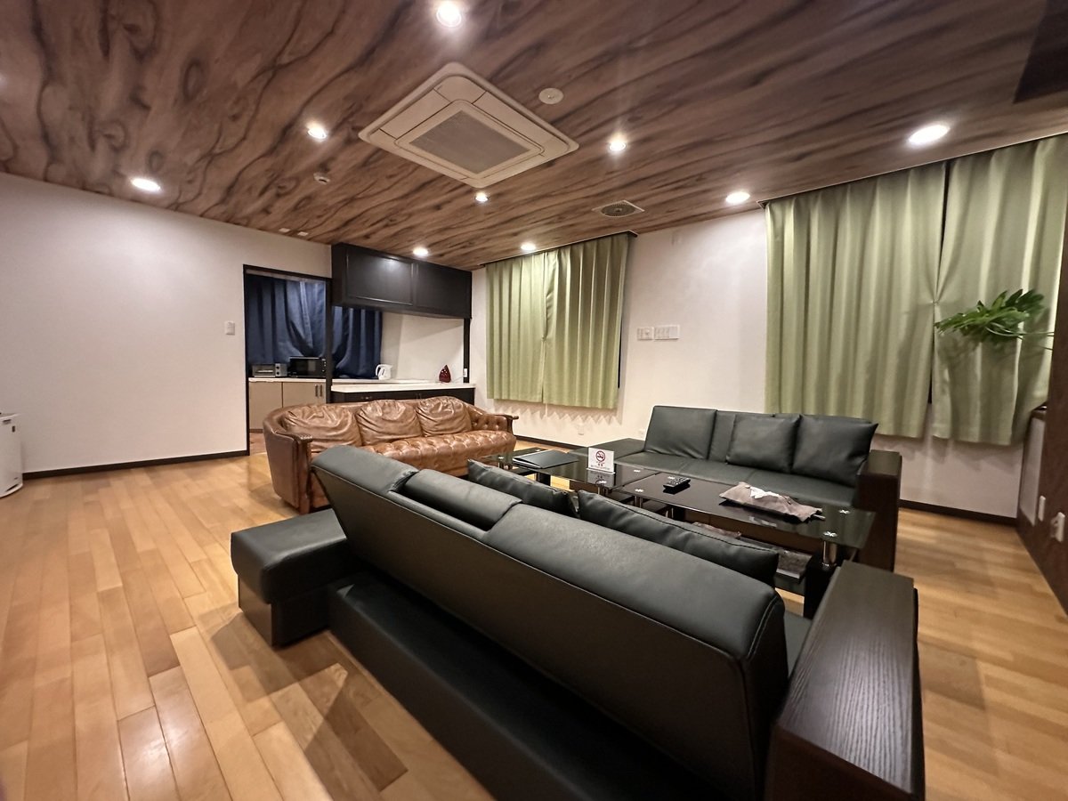 Room03