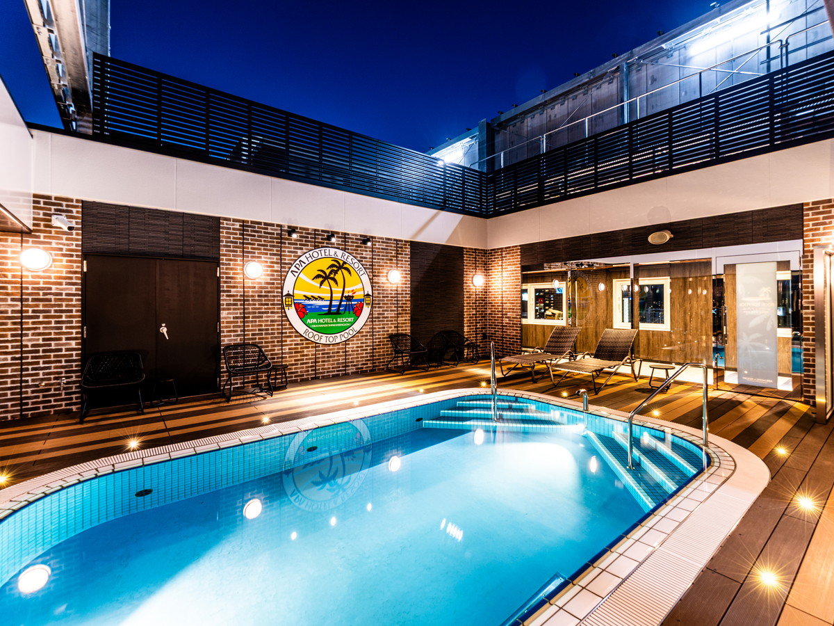 14�K�uROOF TOP POOL�v �c�Ǝ��ԁ@9:00�`22:00