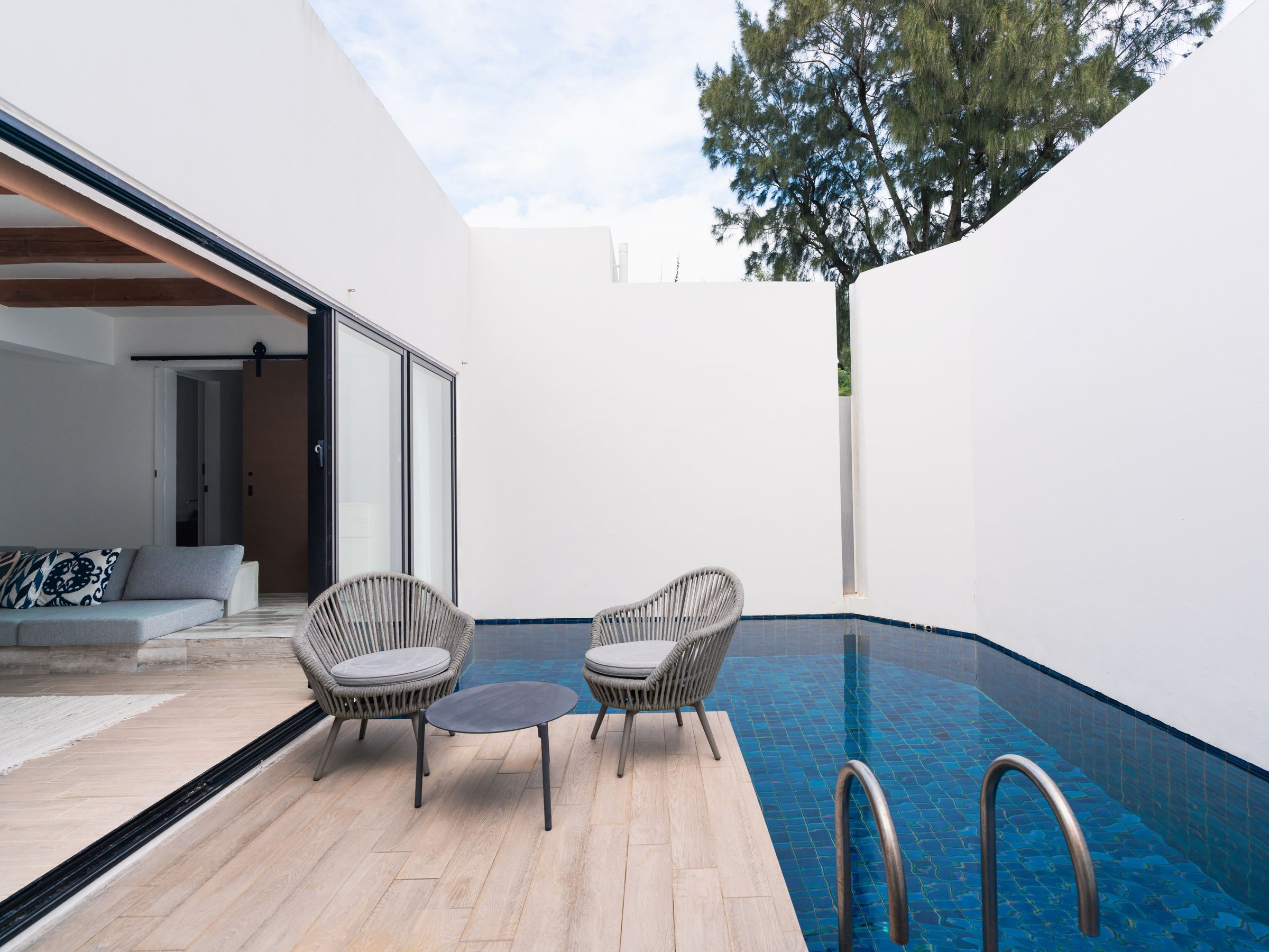 �v���C�x�[�g�v�[��