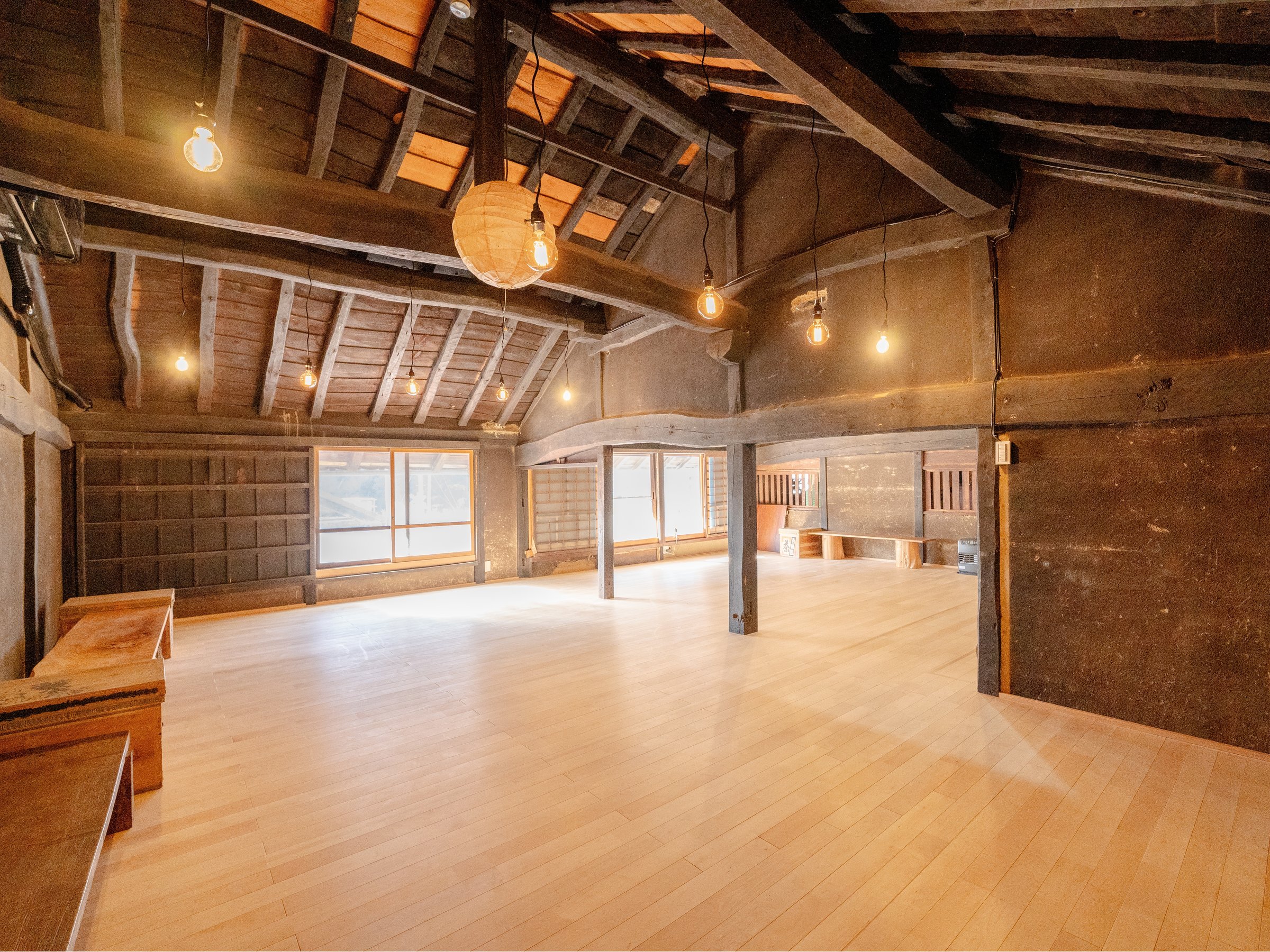 �Ö��Ƃ̑�������̂܂܊��������A��K�̑��ړI���[���ł��B