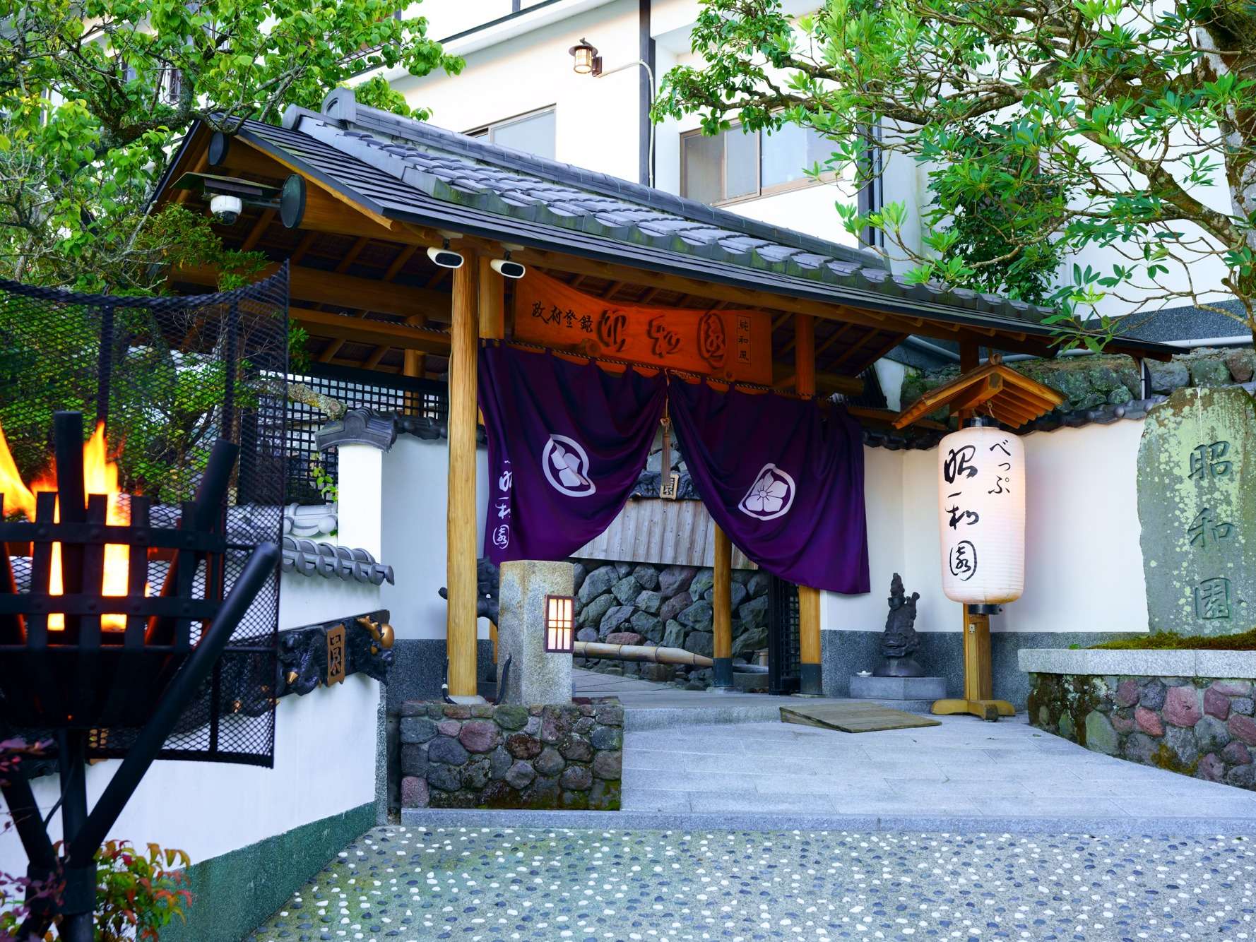 �y�ׂ��Տ��a��/���ʌ��ցz