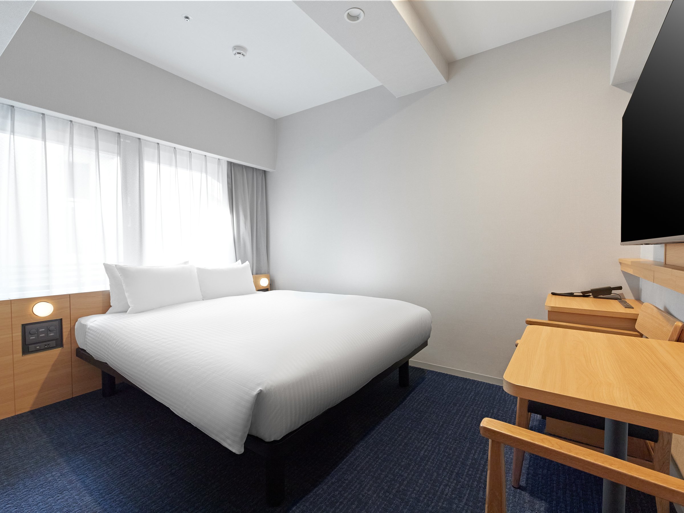 �R���t�H�[�g�_�u���i�e�[�u���t�j