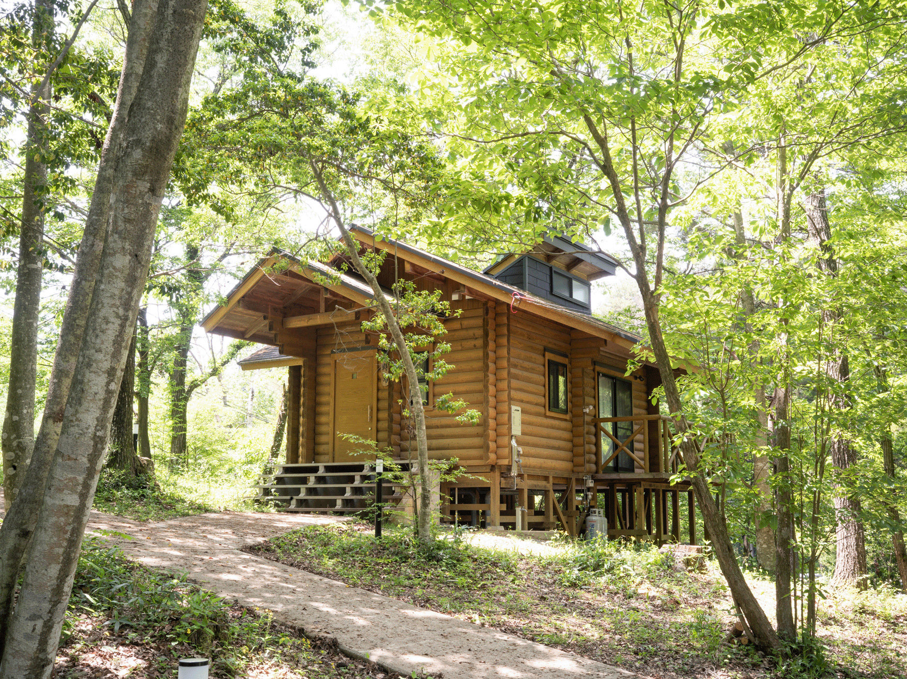 ���O�n�E�X.�قƂƂ���