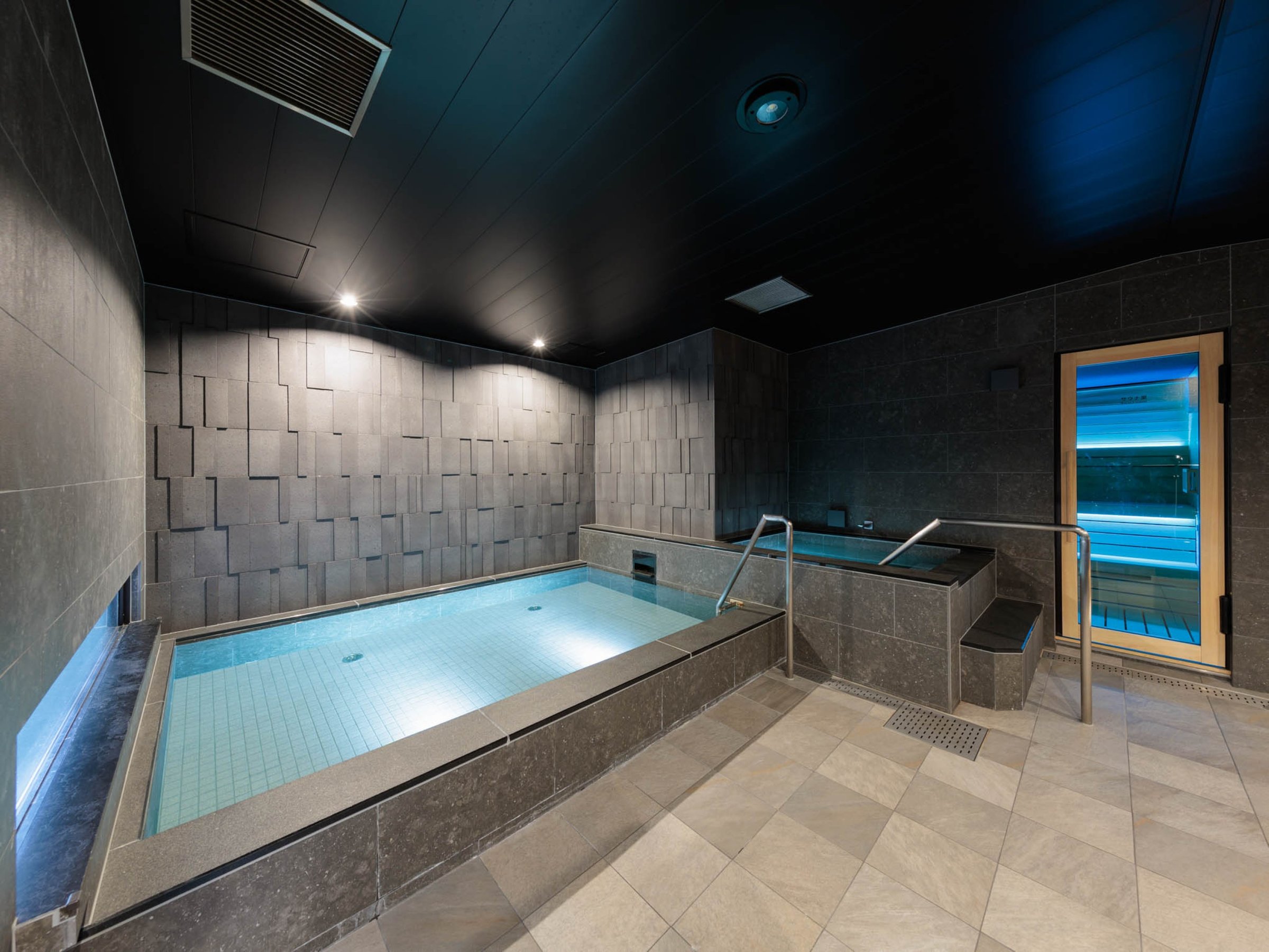 �X�p�E�T�E�i