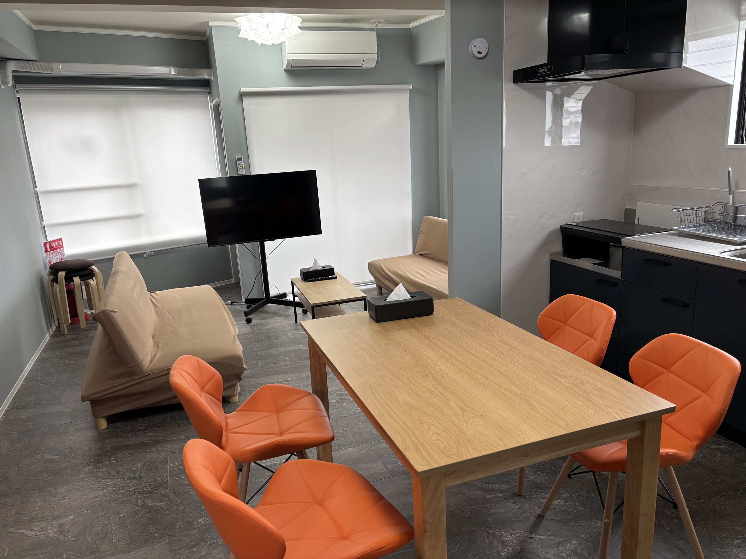 ���r���O�A�_�C�j���O