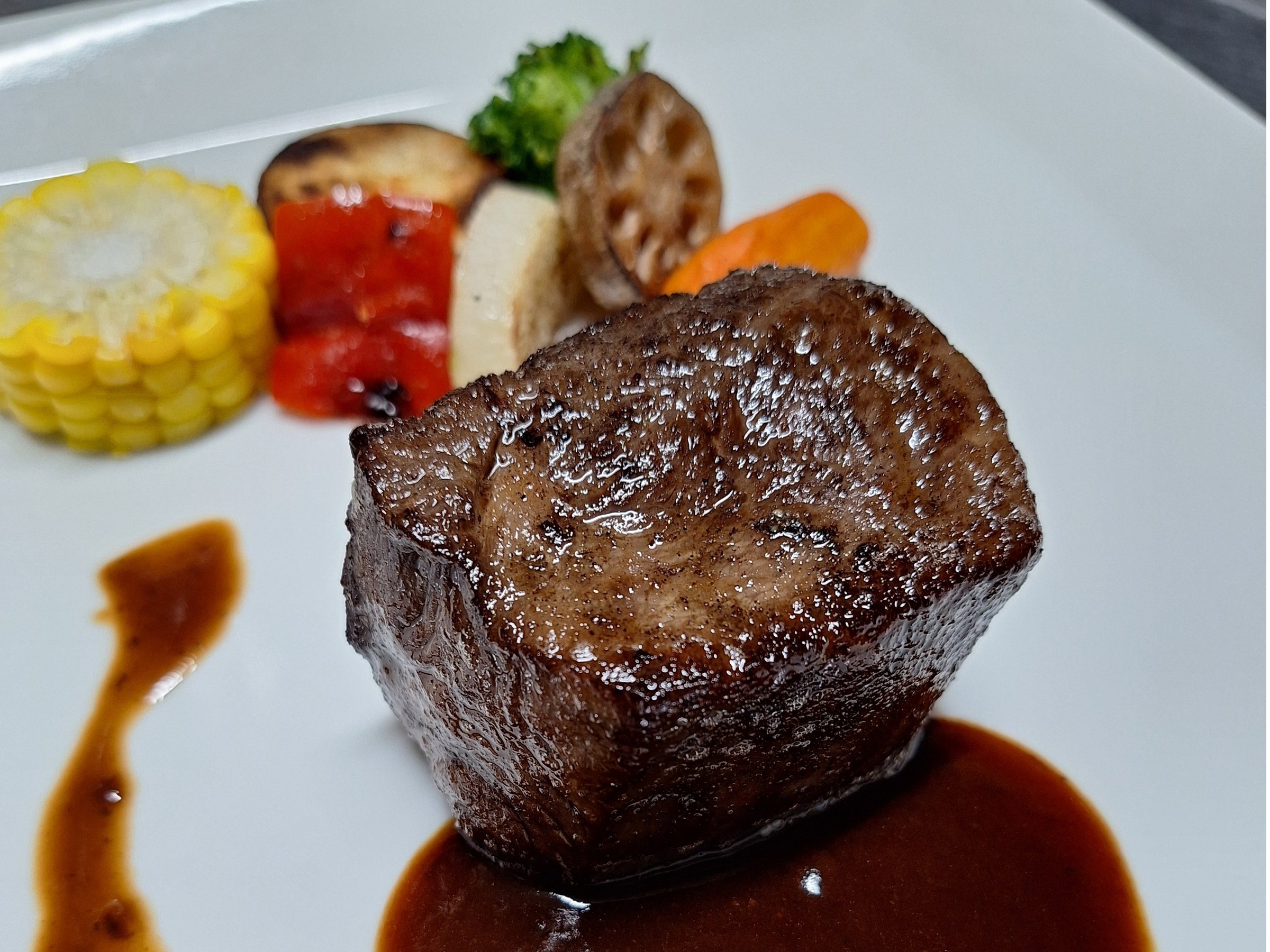 ỸXe[L ԃC\[XƋGߖ؂̃OYBYXe[Lt̃vł\񉺂B