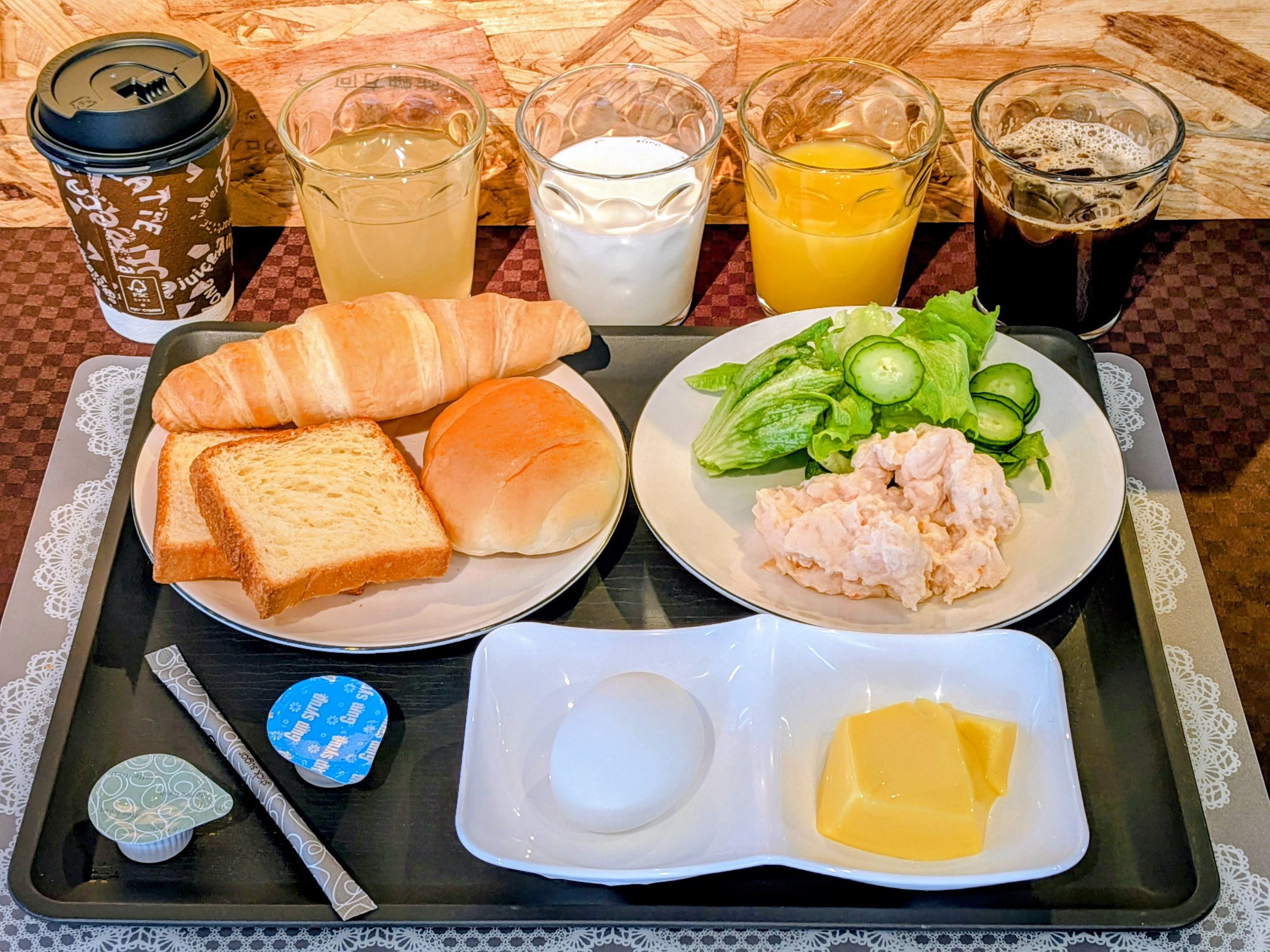 �p�����H�T�[�r�X����