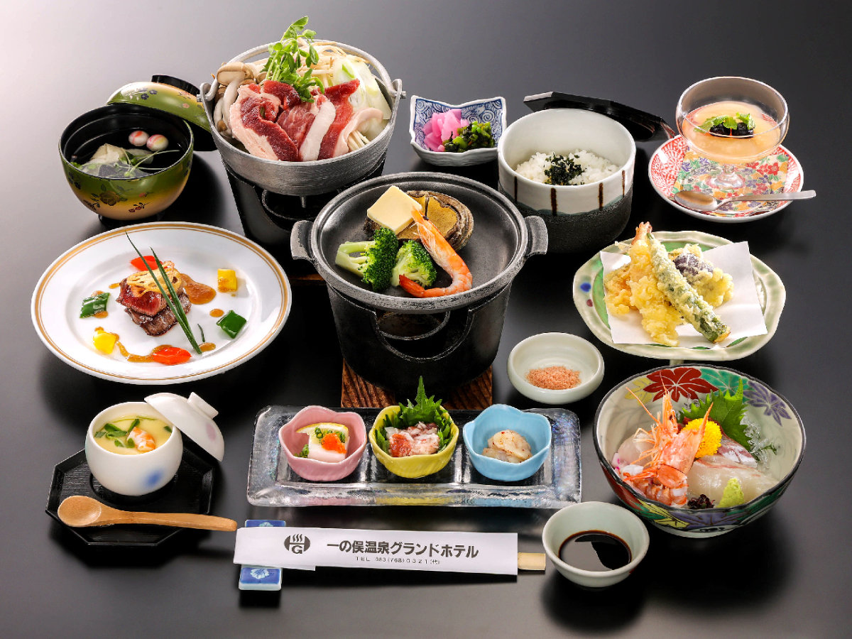鸁E�a���E�{�����ґ�ɖ��키�A���������N��̉�ȗ������B