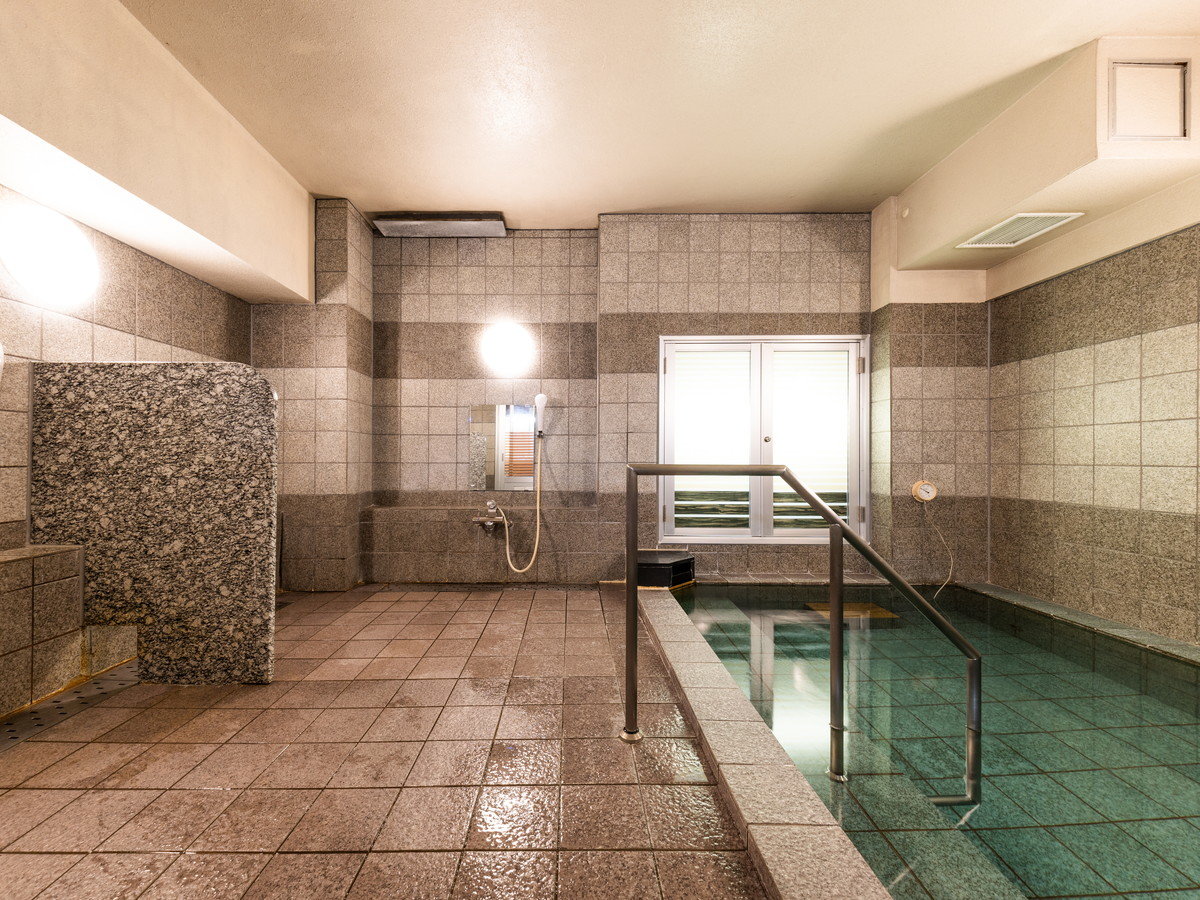 上総の湯。ご宿泊者様は無料でご利用いただける貸切風呂です(要予約)。