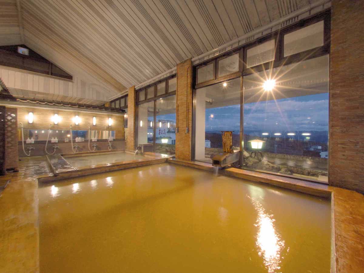 *�y�嗁��z�ŏ�K�ɂ���W�]���C