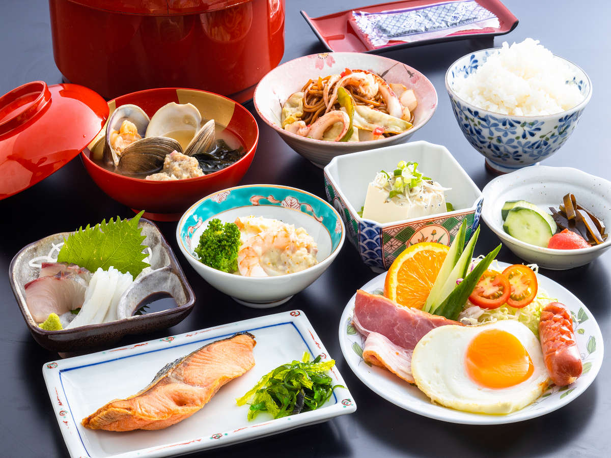 �ʔN�E���̒��H�̈��