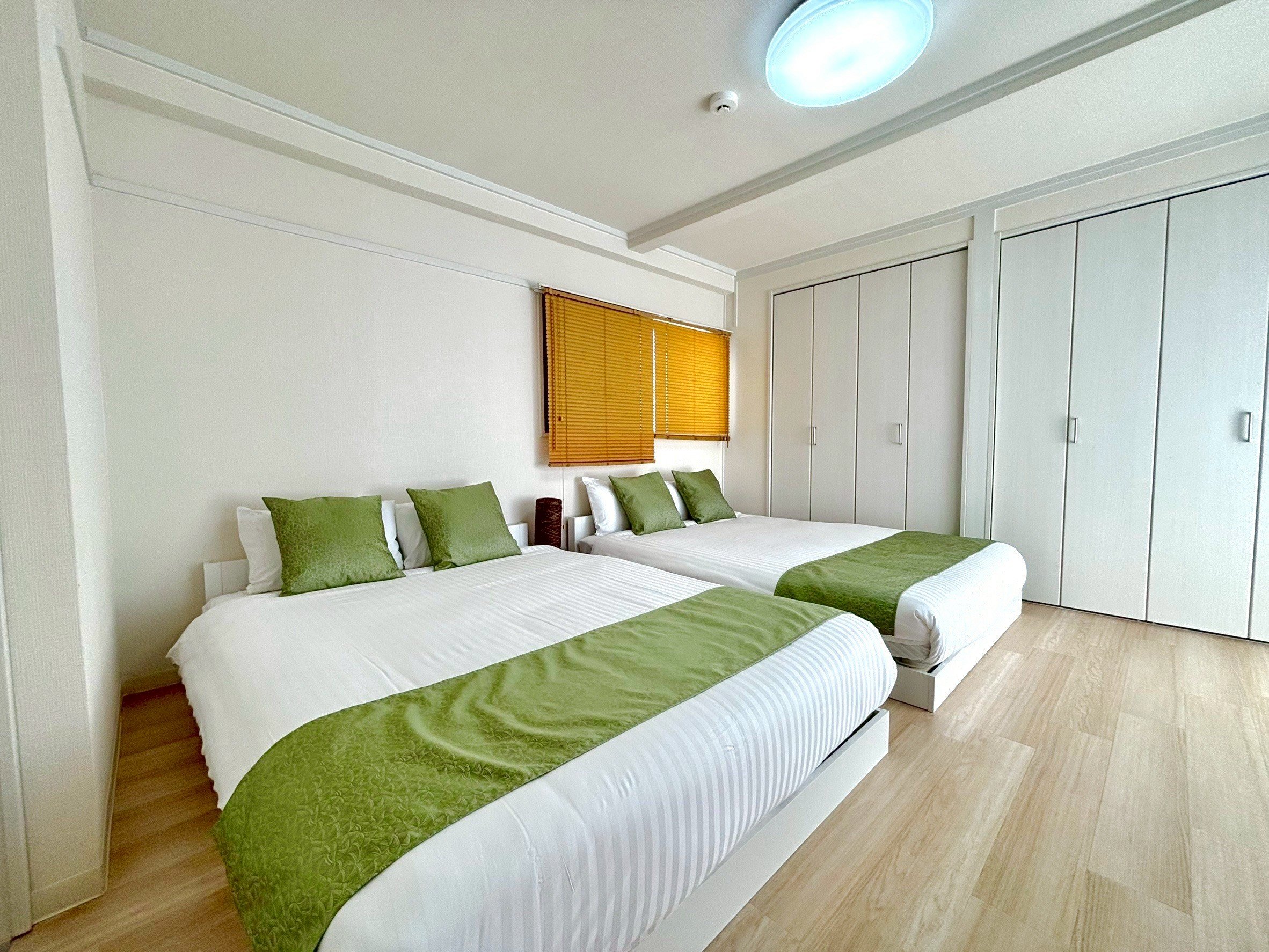 ��Room401