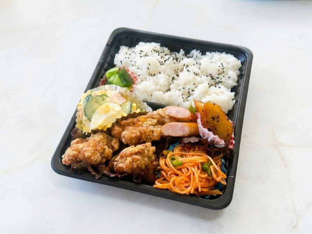Pantry�i�[�H1,300�~�E���H900�~�E1���Z�b�g2,000�~�^�O��17�����؁j