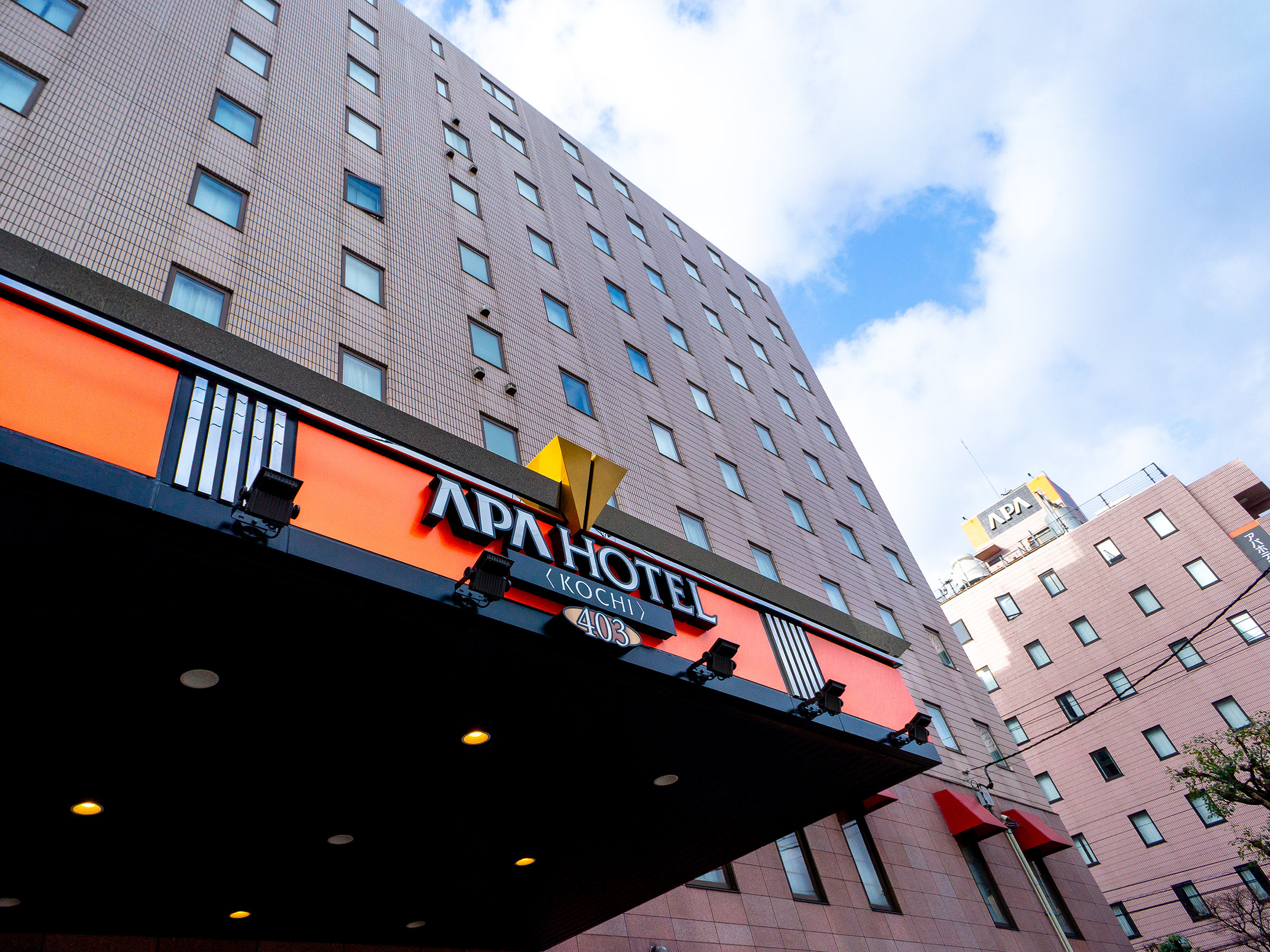 �{�ِ��ʂƉ��ɕʊ�