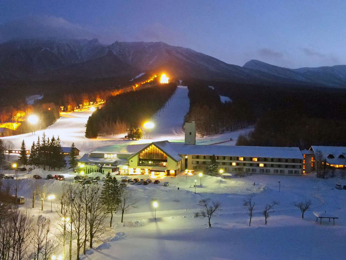 �y�O�ρz���z�e���̖ڂ̑O�ɉ��q�X�L�[���������܂�