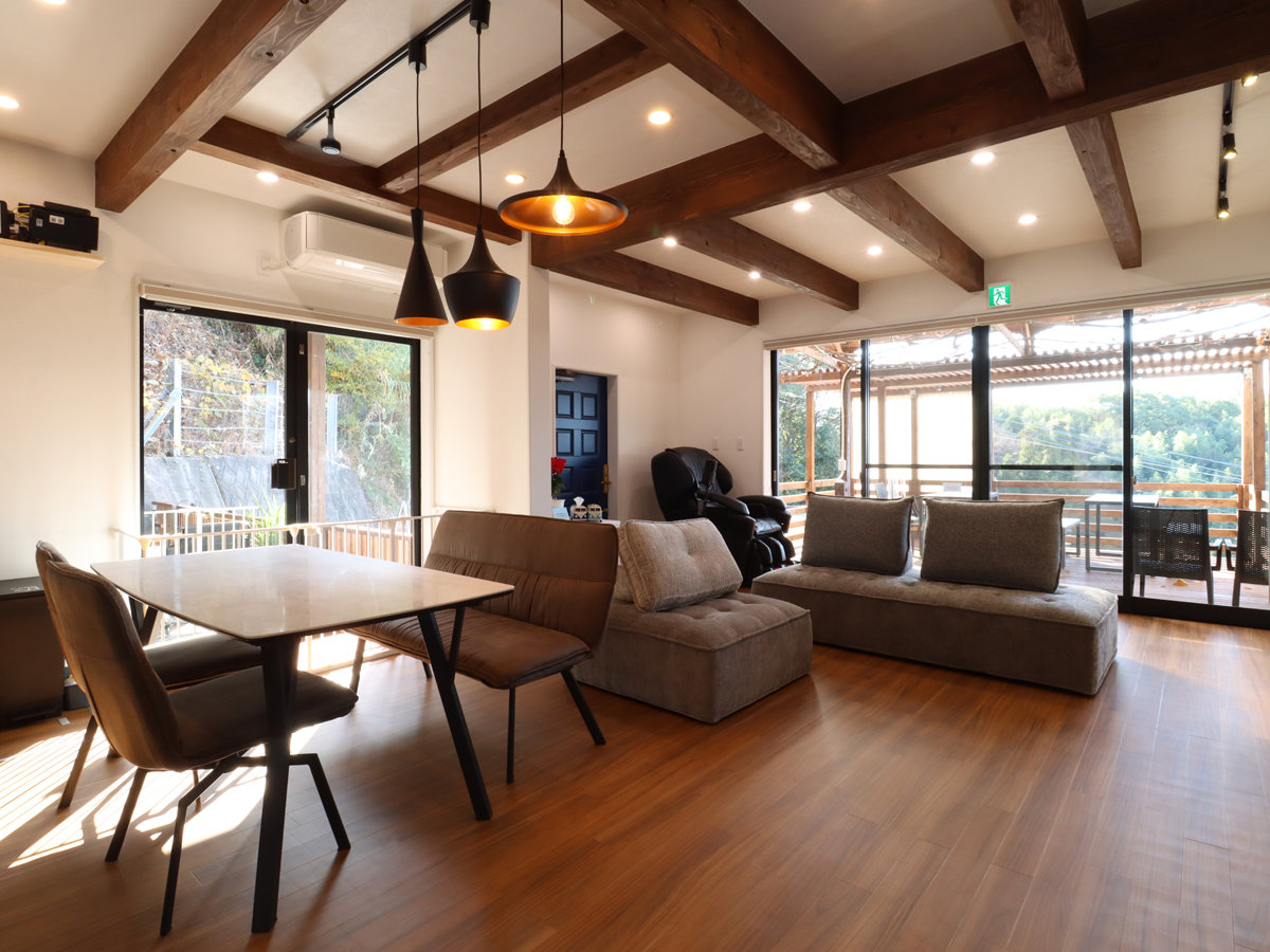 �yOCEAN VILLA�z���r���O