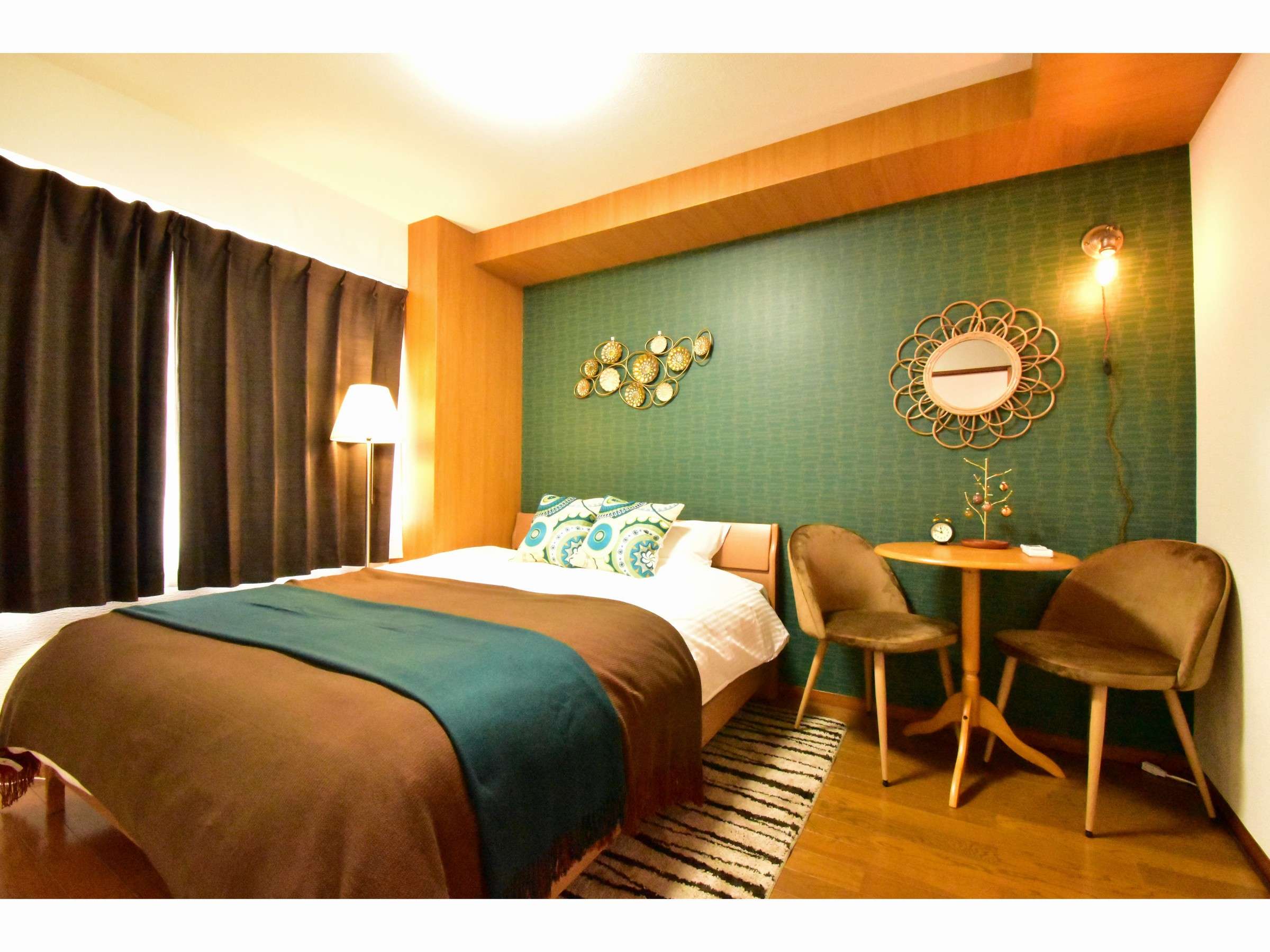 �m���ɂ̓_�u���x�b�h��1�䂲�p�ӂ��Ă��܂��B