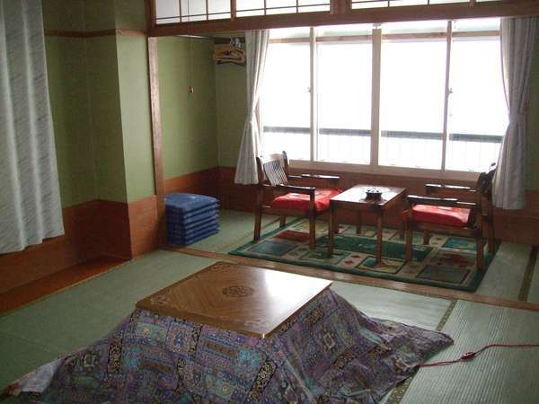 ���ʂ̂���������͂��ł��Q�����f�����n�������o���܂��B�R�^�c�͑S�������ł���