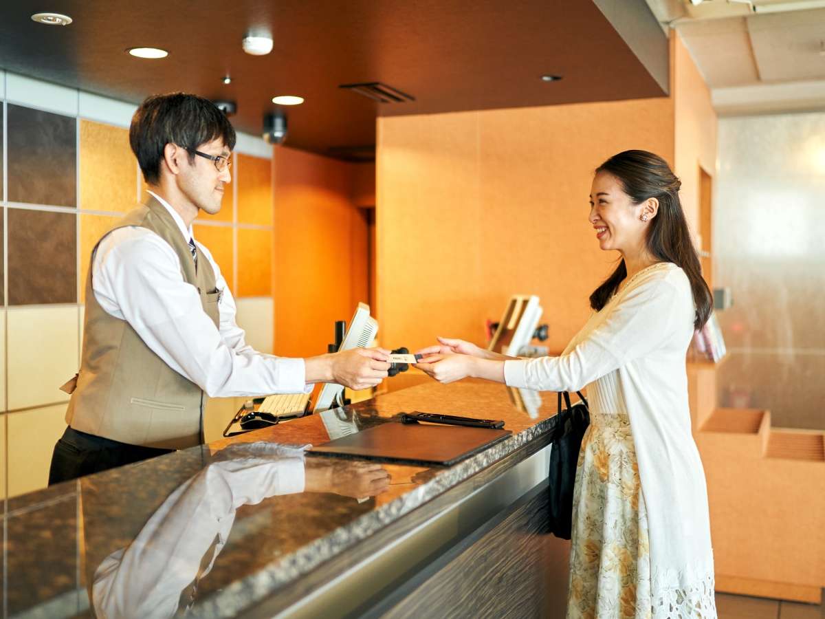 �悤�������s���z�e���ցI�I�@�{�كt�����g�͂Q�S���ԑΉ��B