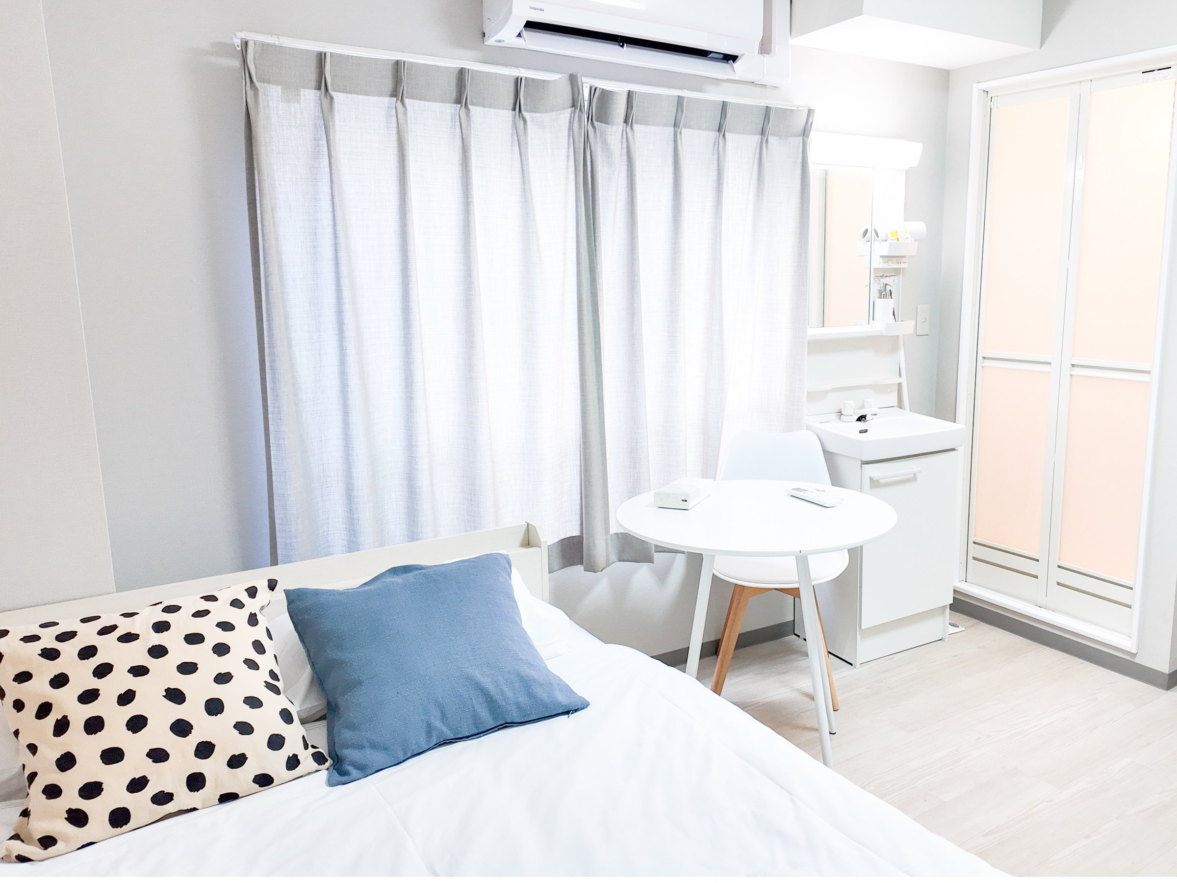 �y�����z402