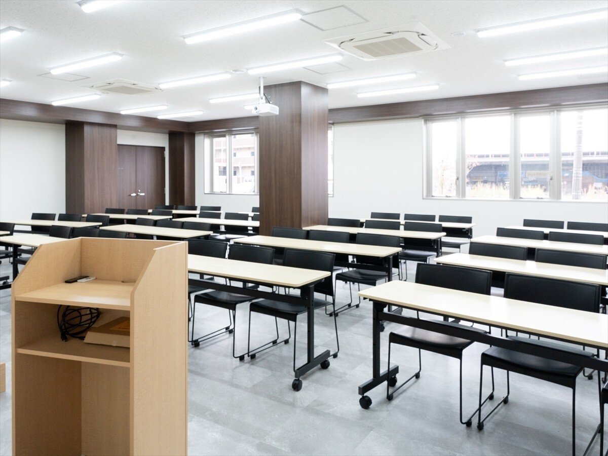 ���c���F�Z�~�i�[�⌤�C�A�e��C�x���g�ɂ��Ή��\�i�ő���e�l��48�l �^ 84.29�u�j