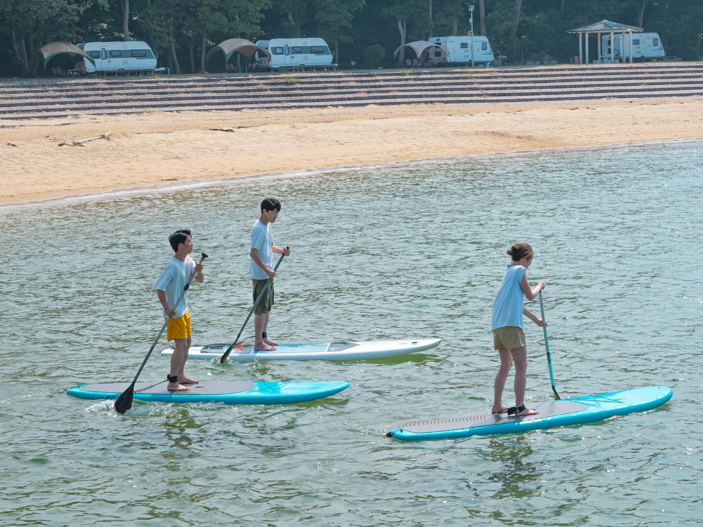 お部屋から海まで徒歩10秒!マリンアクティビティも豊富!