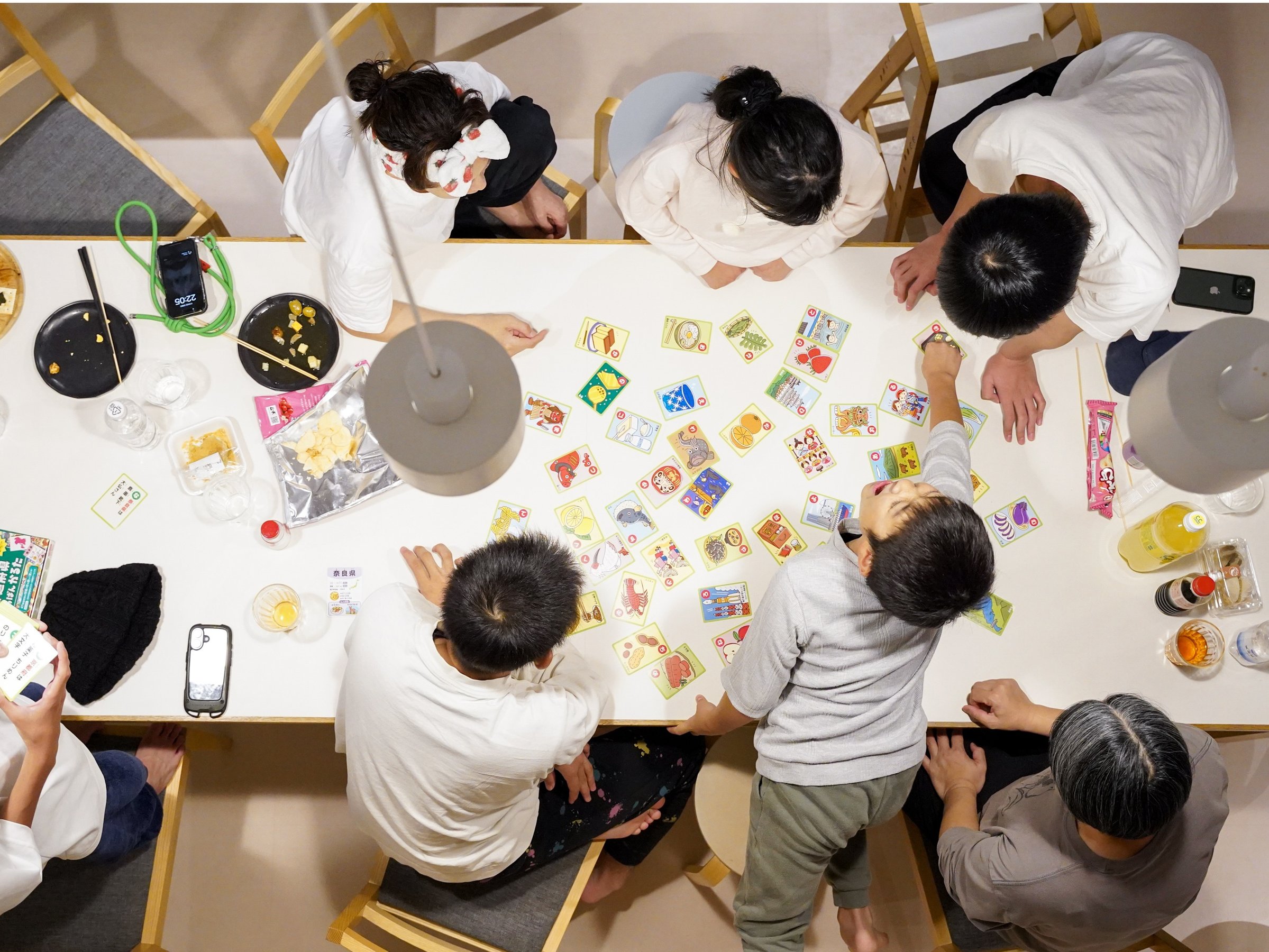 �݂�ȂŏW�܂��Ċy�������������͂ɋC���g��Ȃ��Ă悢�̂��ݕʑ��̃����b�g