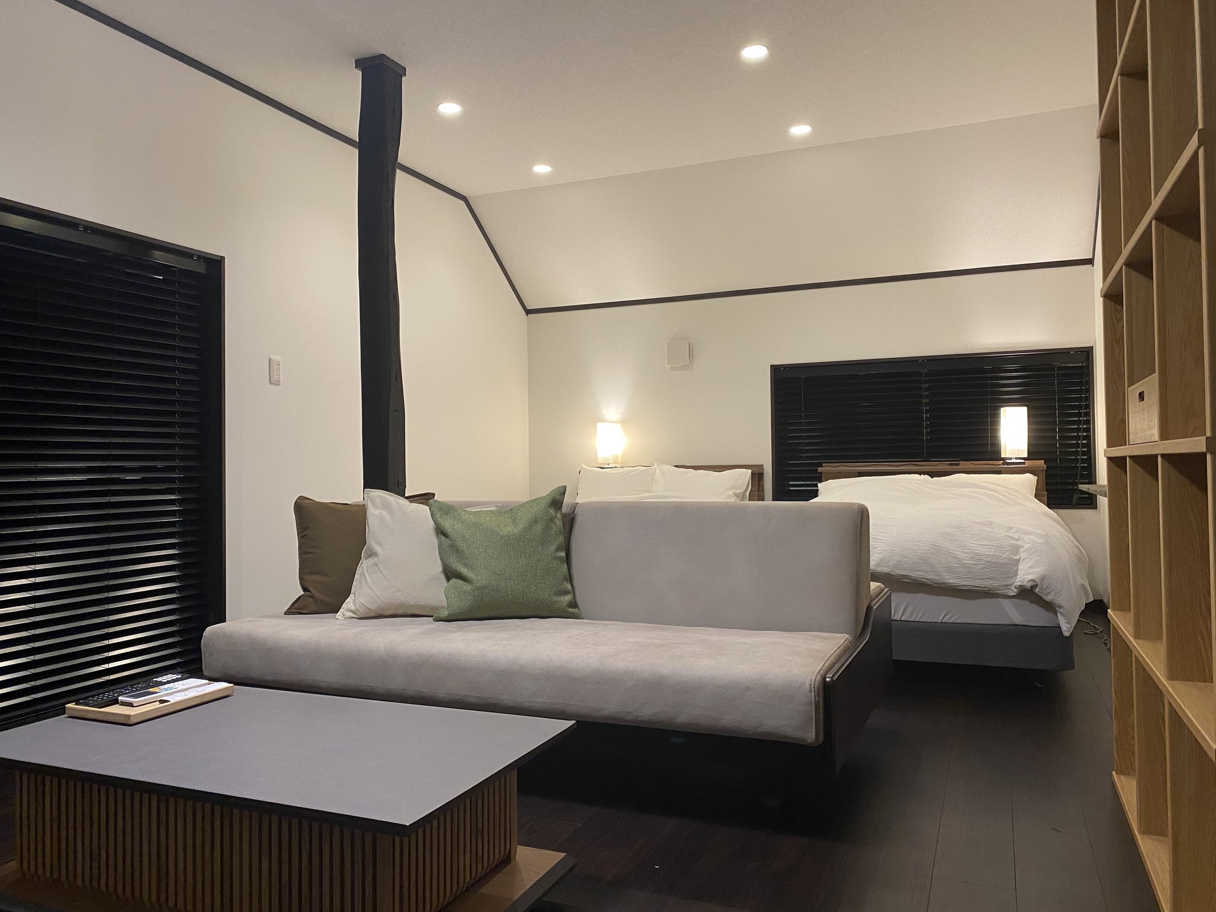 Z~_uxbhQ75C`̃erݒuĂQł