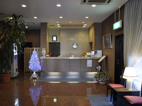 �t�����g�E���r�[