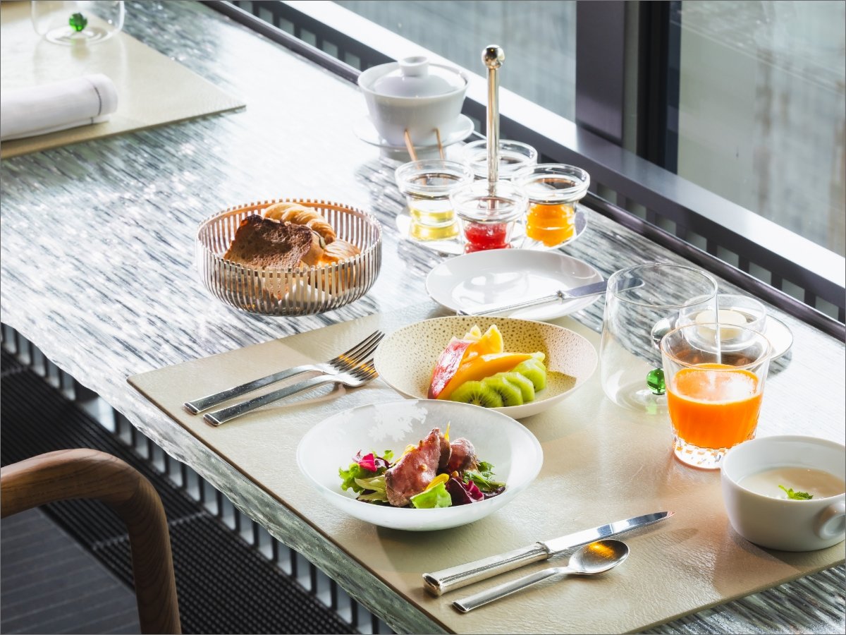 Riverside Cafe MunîH{Zbg