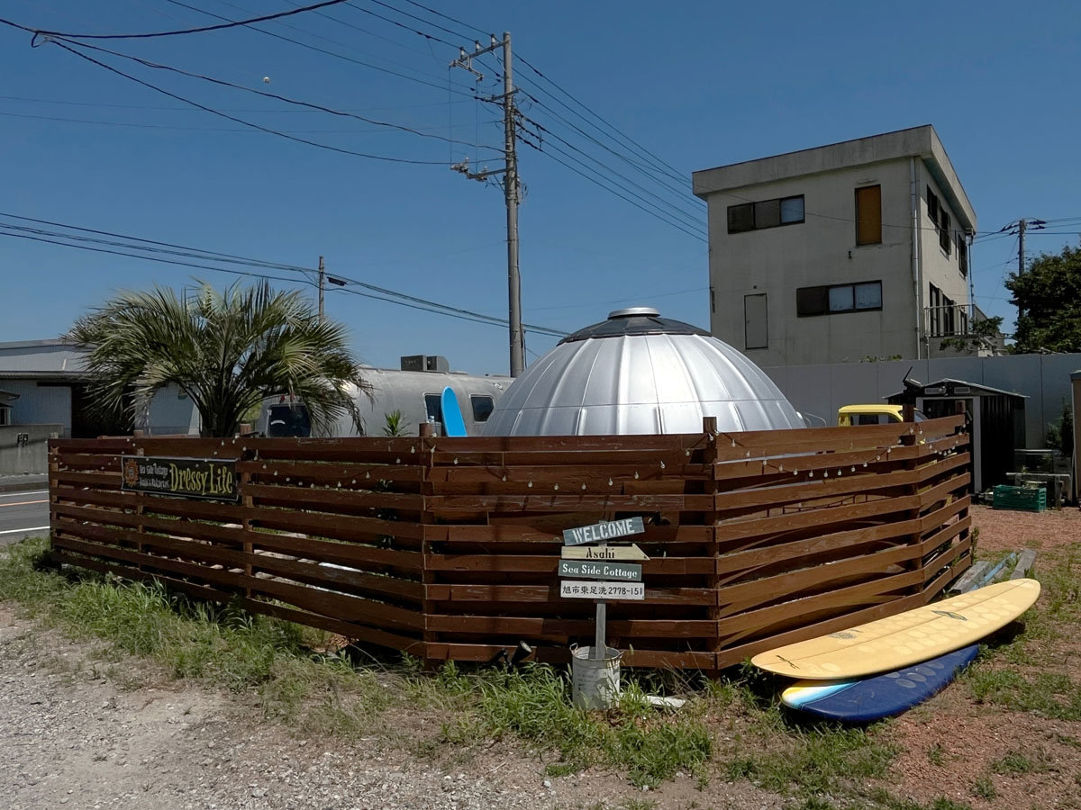 �O�ρ��h���b�V�[���C�t�����ЃV�[�T�C�h�R�e�[�W�̊O�ςł�*