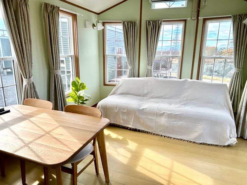 ���r���O