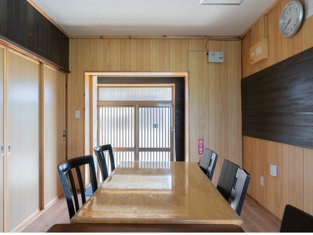 ���r���O