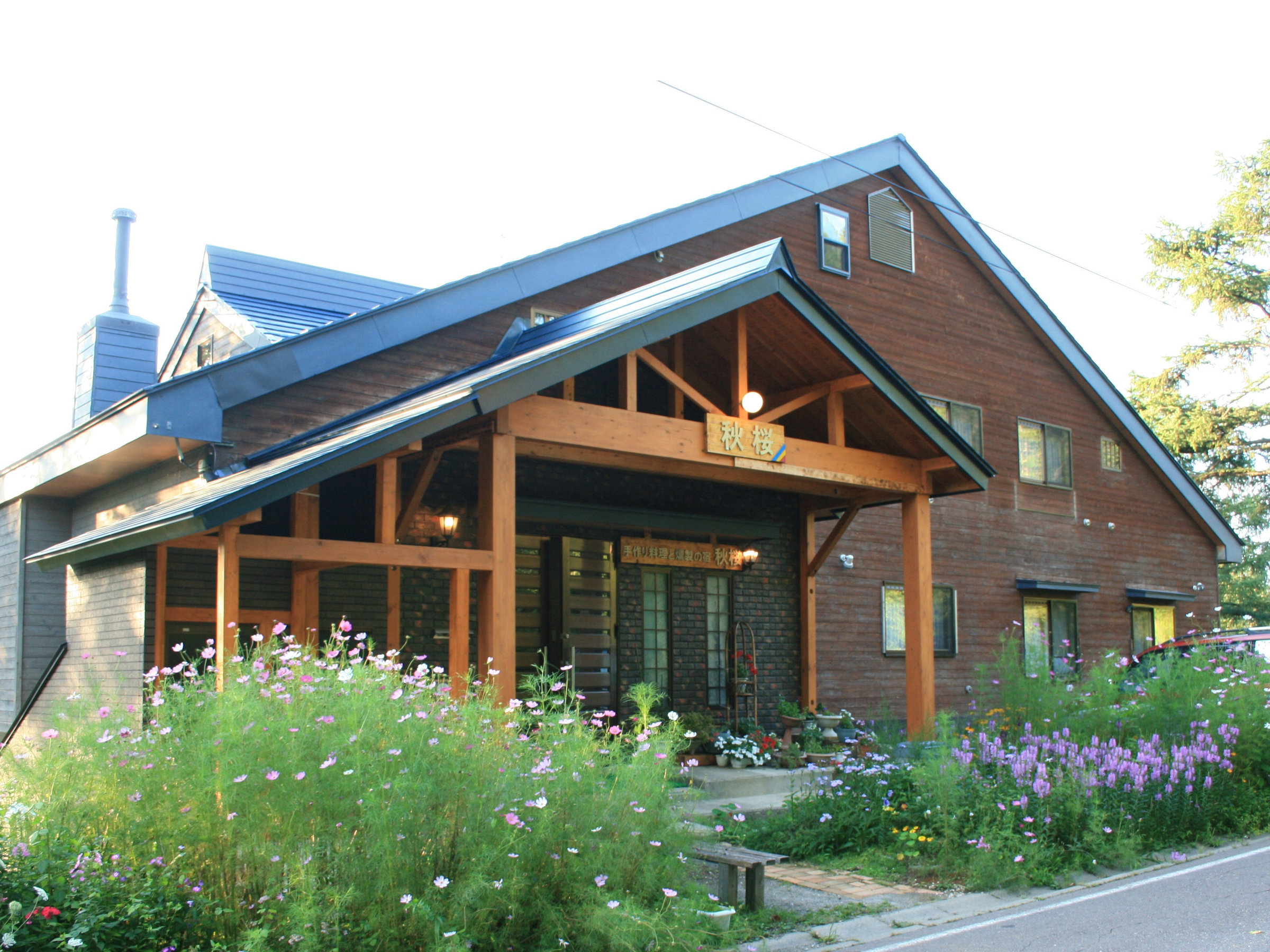 �ՐÂȖؗ��̒��ɗ��u�₩�ȏh�ł��B