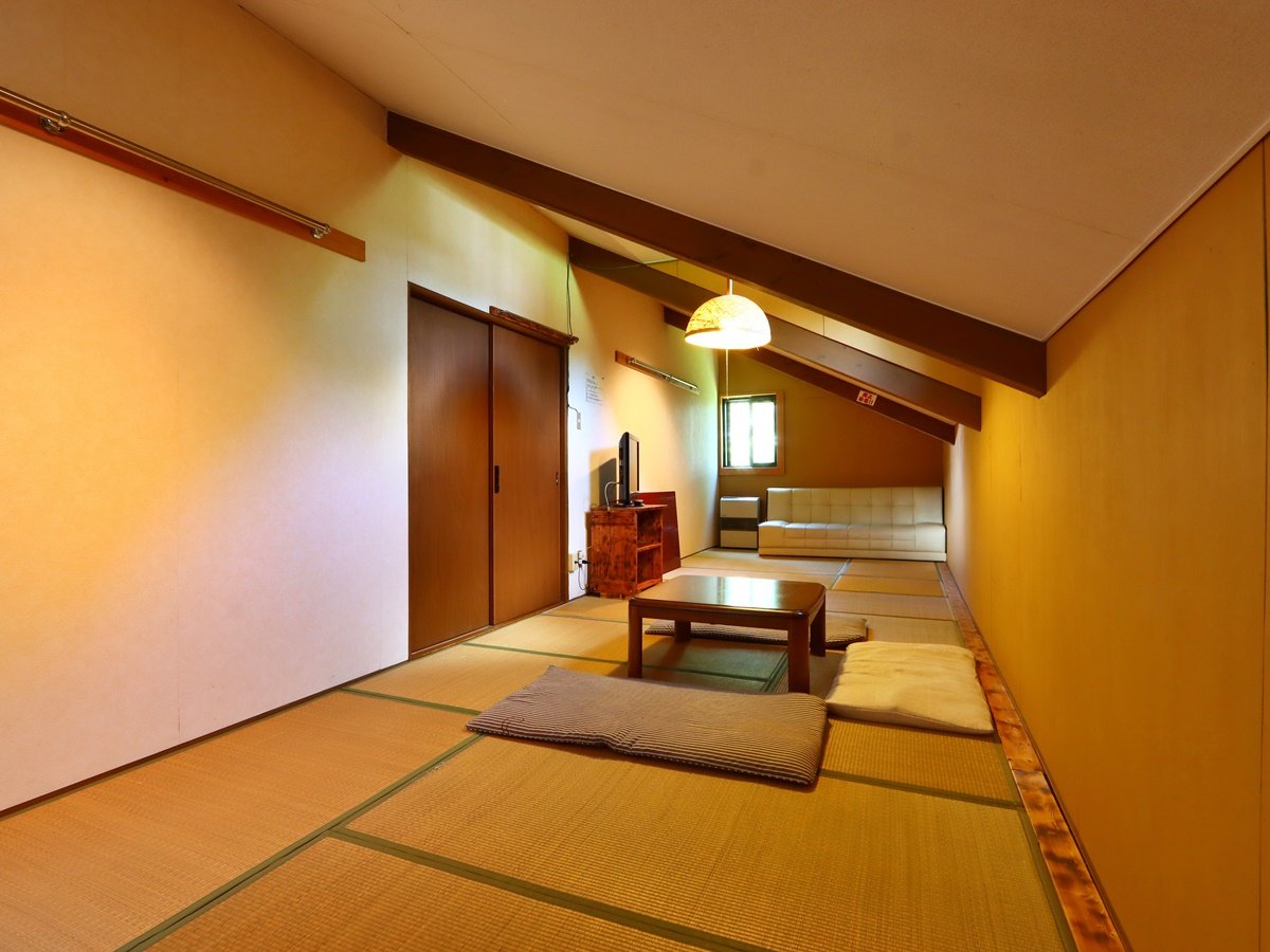 �y�啔���z