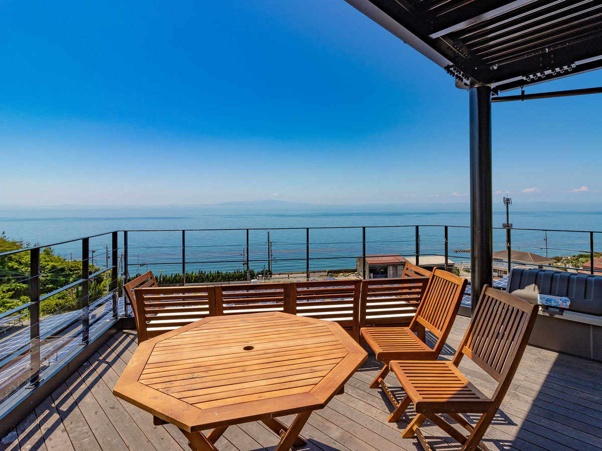 �E�y�e���X�z�o���R�j�[�ŊC�𒭂߂Ȃ���BBQ�����y���݂��������܂�