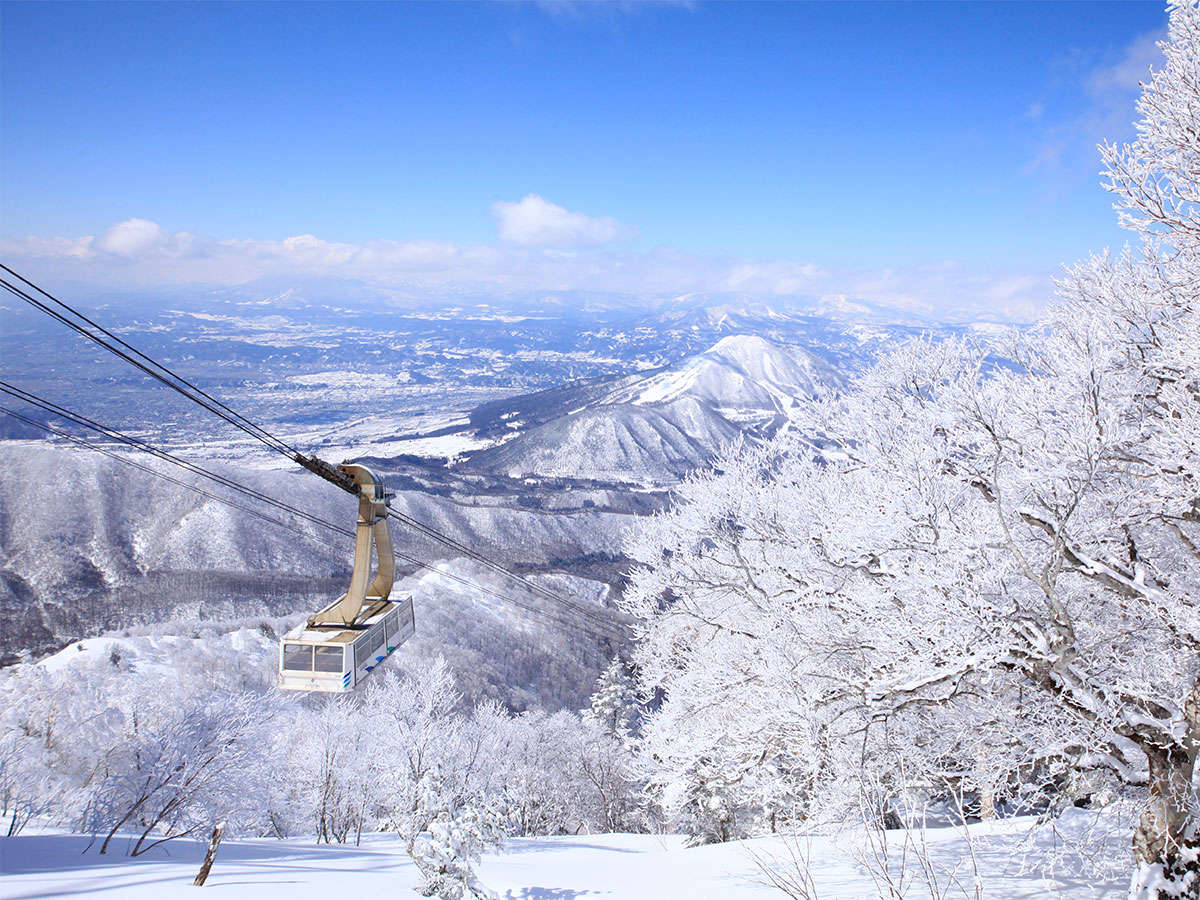 *[vEFC/ٖڂ̑OoIpE_[Xm[̎RGAց iXL[p[N񋟁j