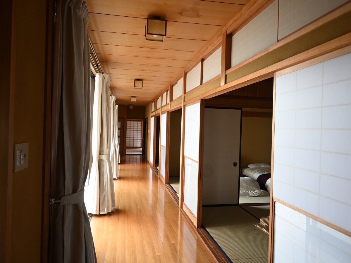 yٓzAQĂq͎OpӁBO̓񕔉͉Ŏd؂Ă܂B