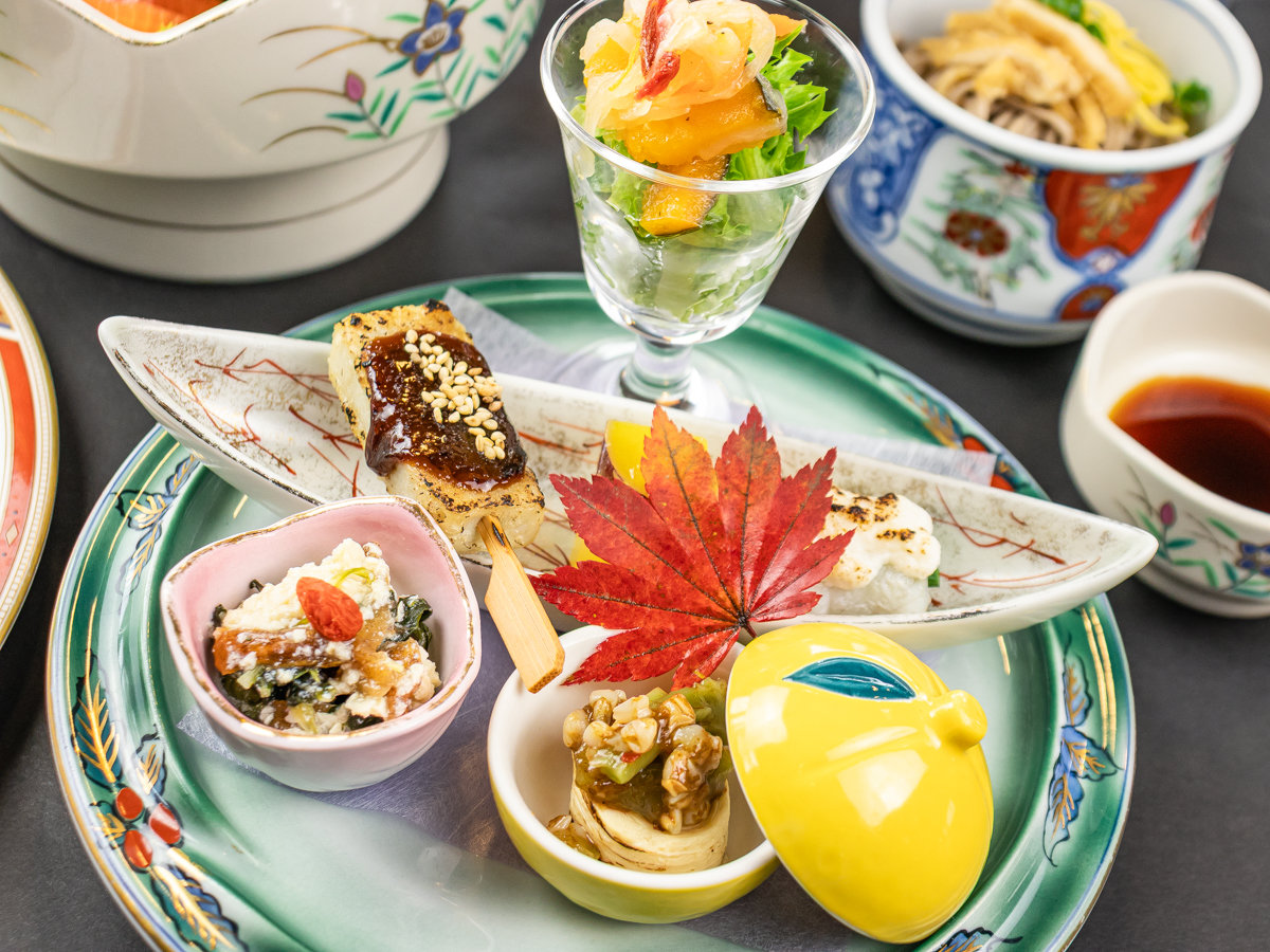 2025N1112s̈tO؁Fēt̎|A͓؂̔qN[tA`̔a@