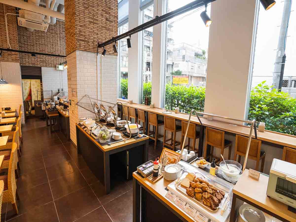 朝食は1階の「Grano」で