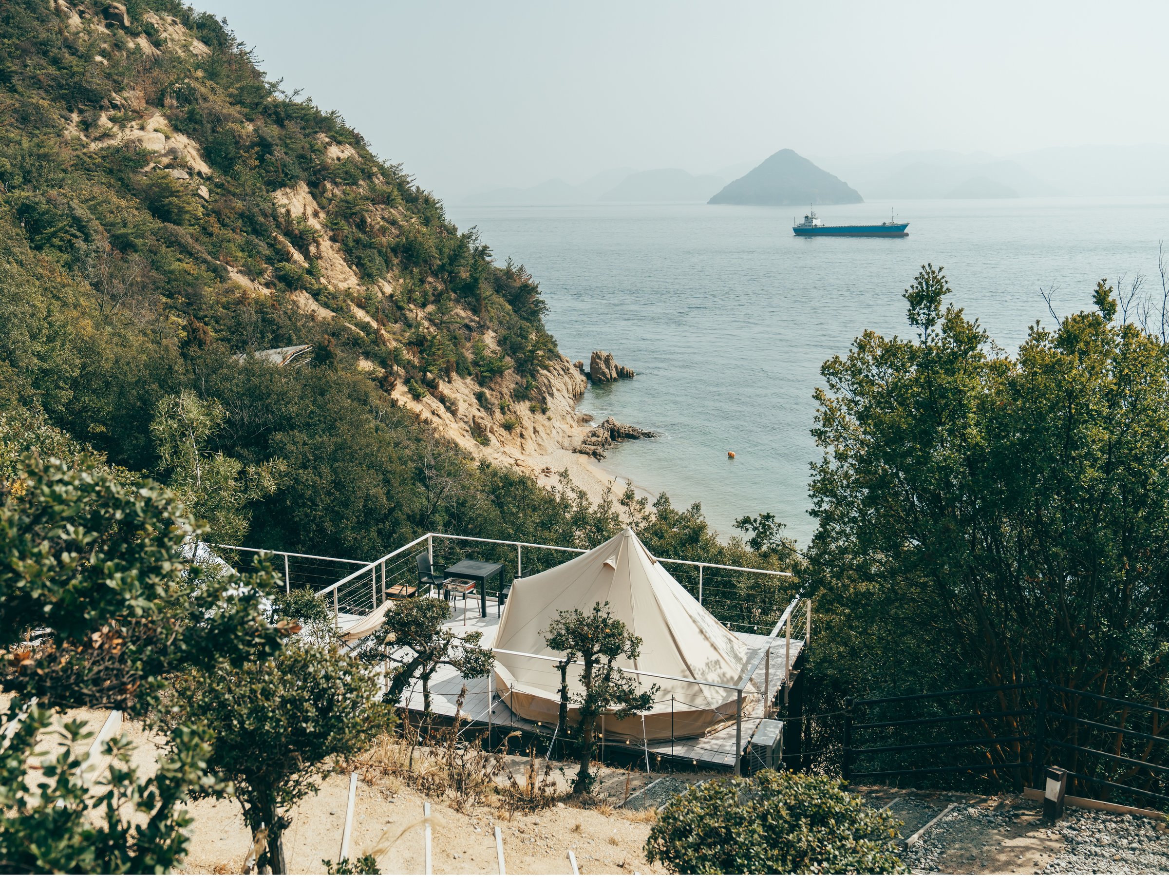 �J�����̂���{�݊O��