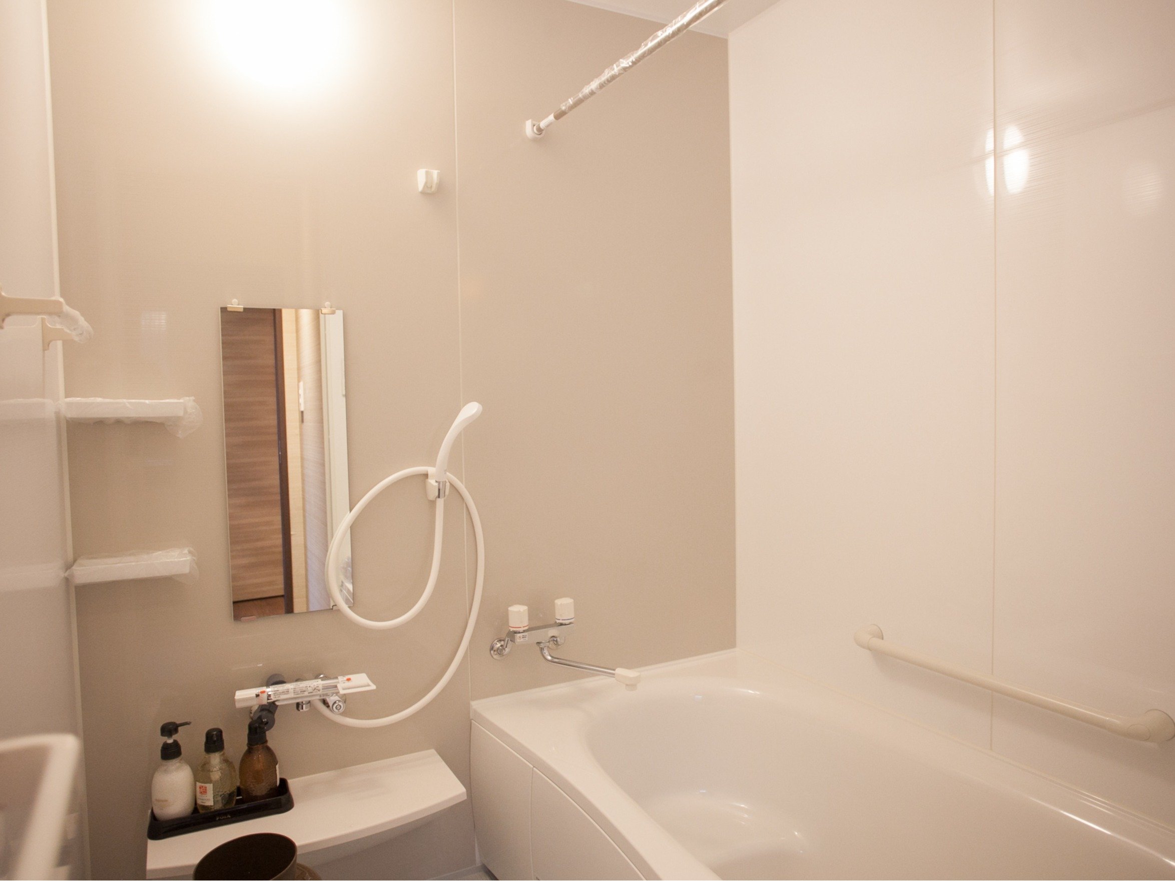 �q���ƈꏏ�ɓ����L�X�����C�ŗ��̔�������Ă��������B