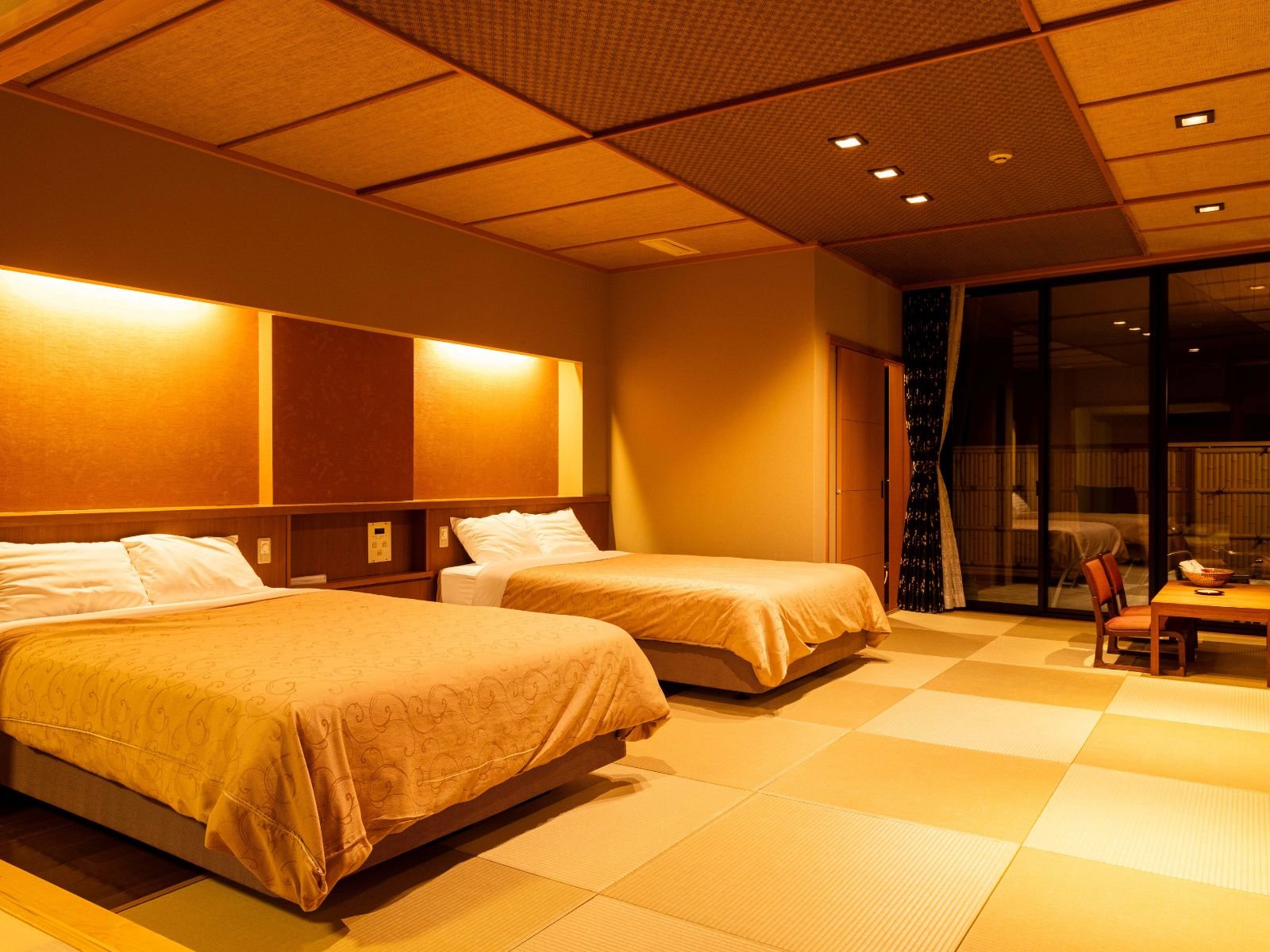 �y�I�V���C�t�@�a�m���z�@�L��79�u�i2�x�b�h�b���4���j�_�炩�����ʎd�l�̏���g�p���Ă��܂�