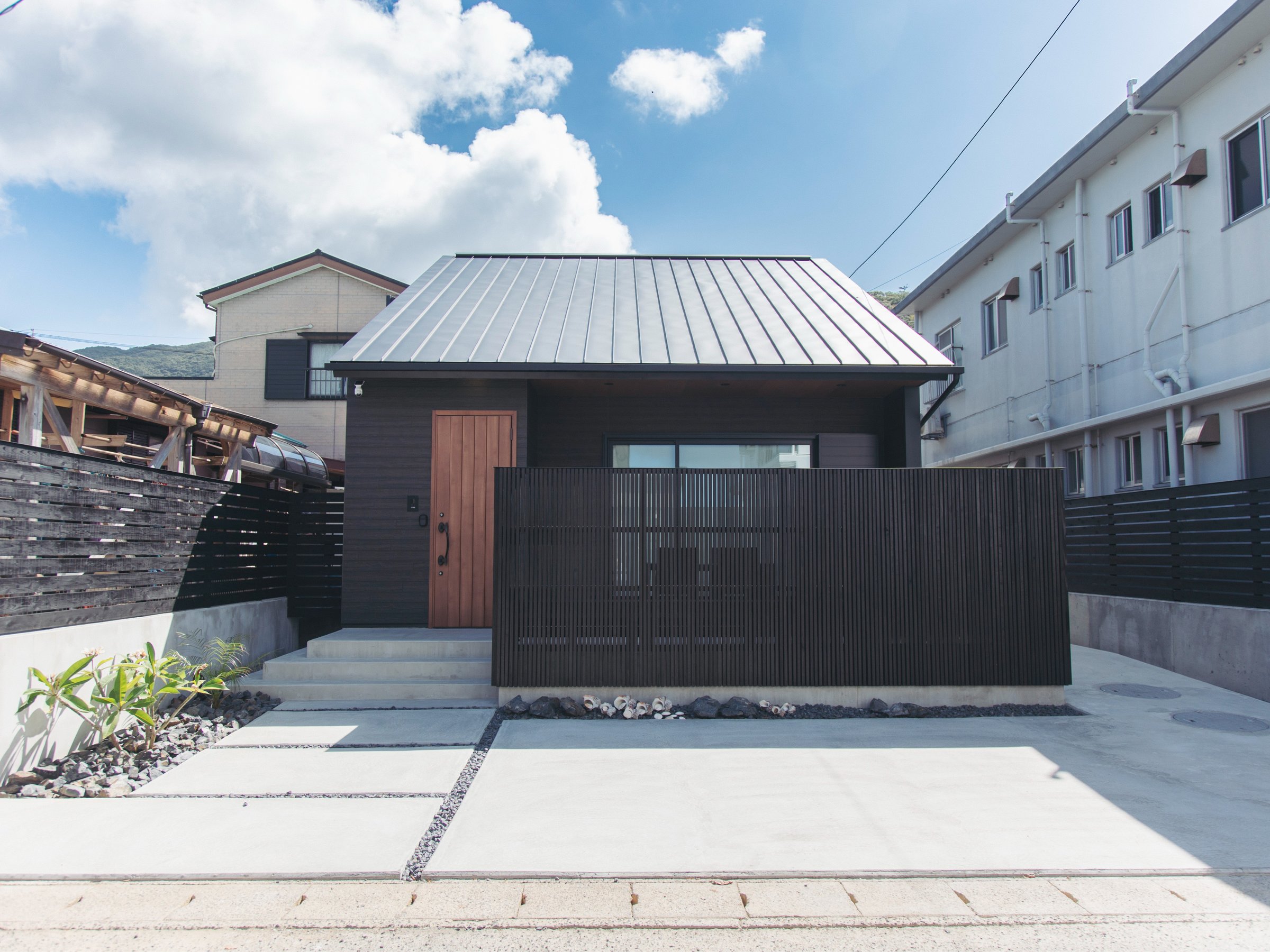 �����̖L���Ȏ��R�ɗn�����ށA�V���v���ŗ��������̂���Villa mirai�̘Ȃ܂��B