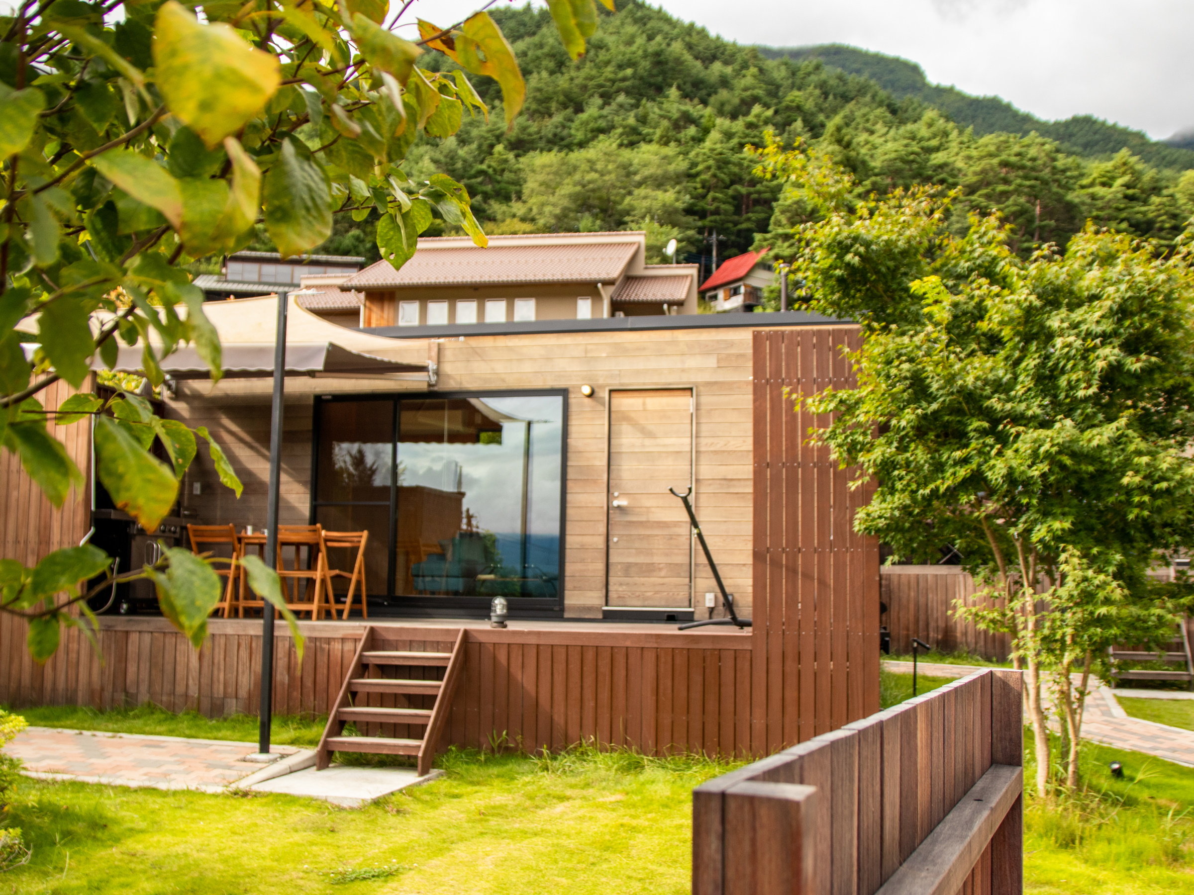 �L���r���O��