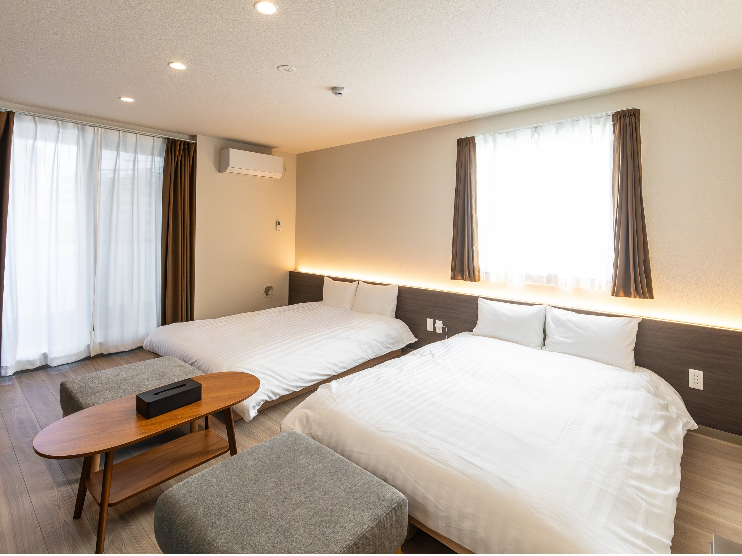 �x�b�h���[��