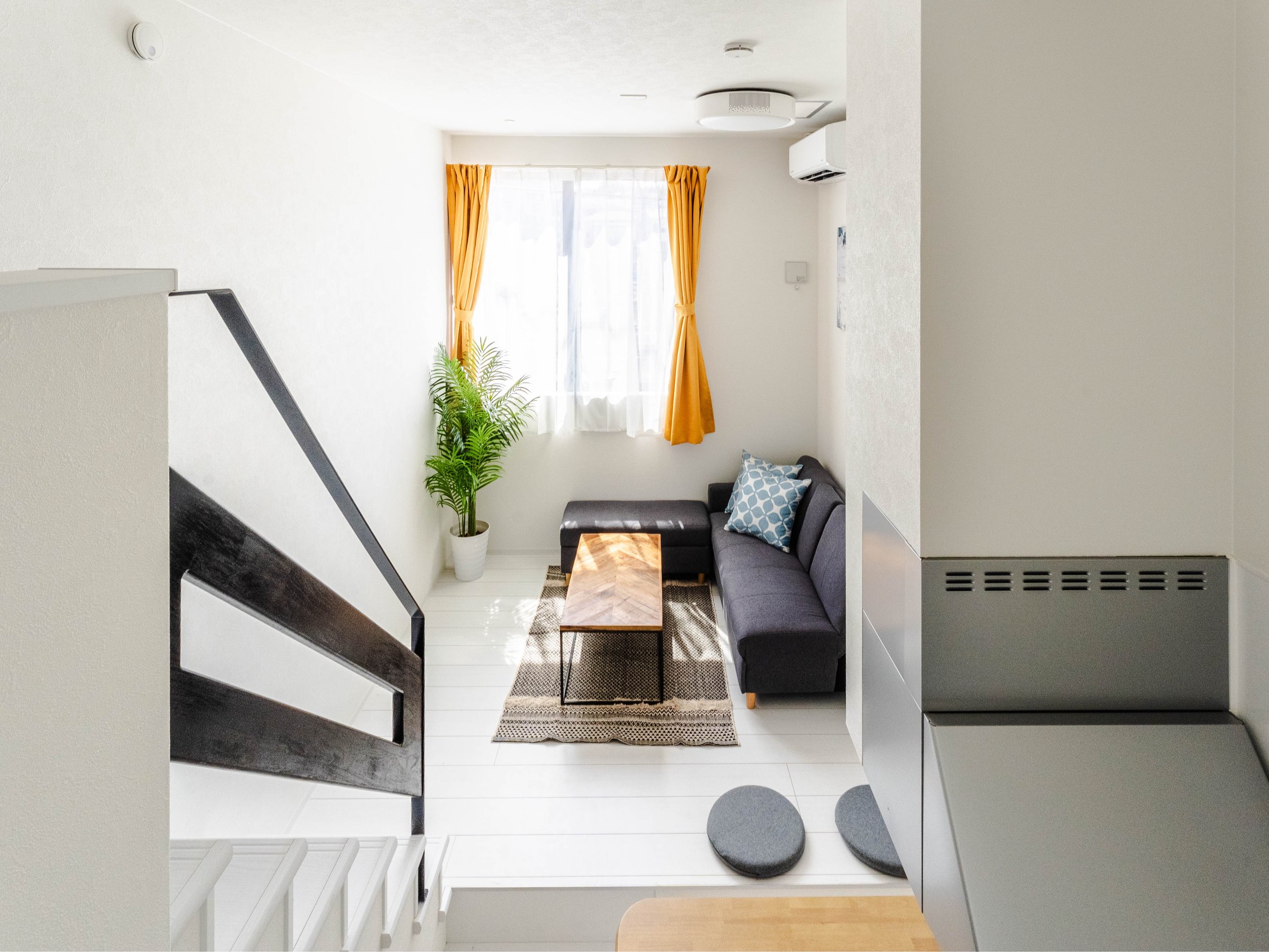 ���r���O